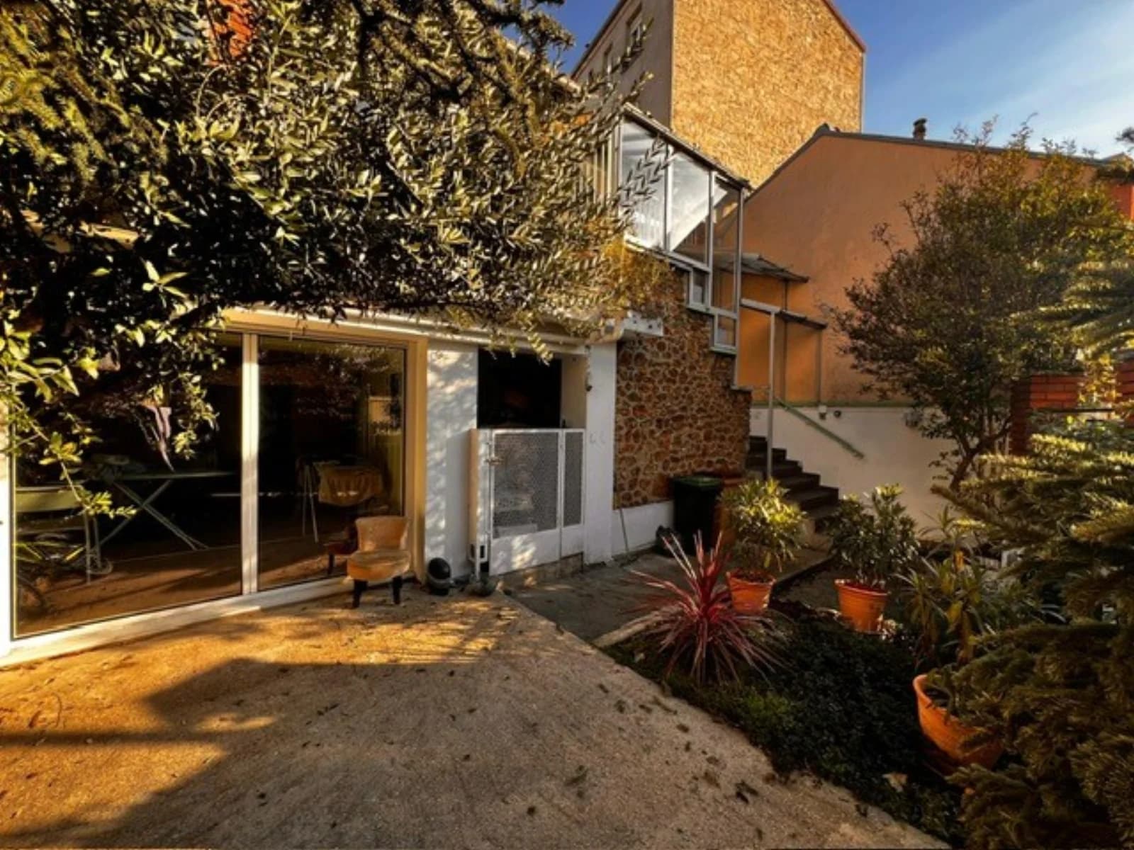 Espace Maison avec terrasse et jardin en limite de Paris - 4