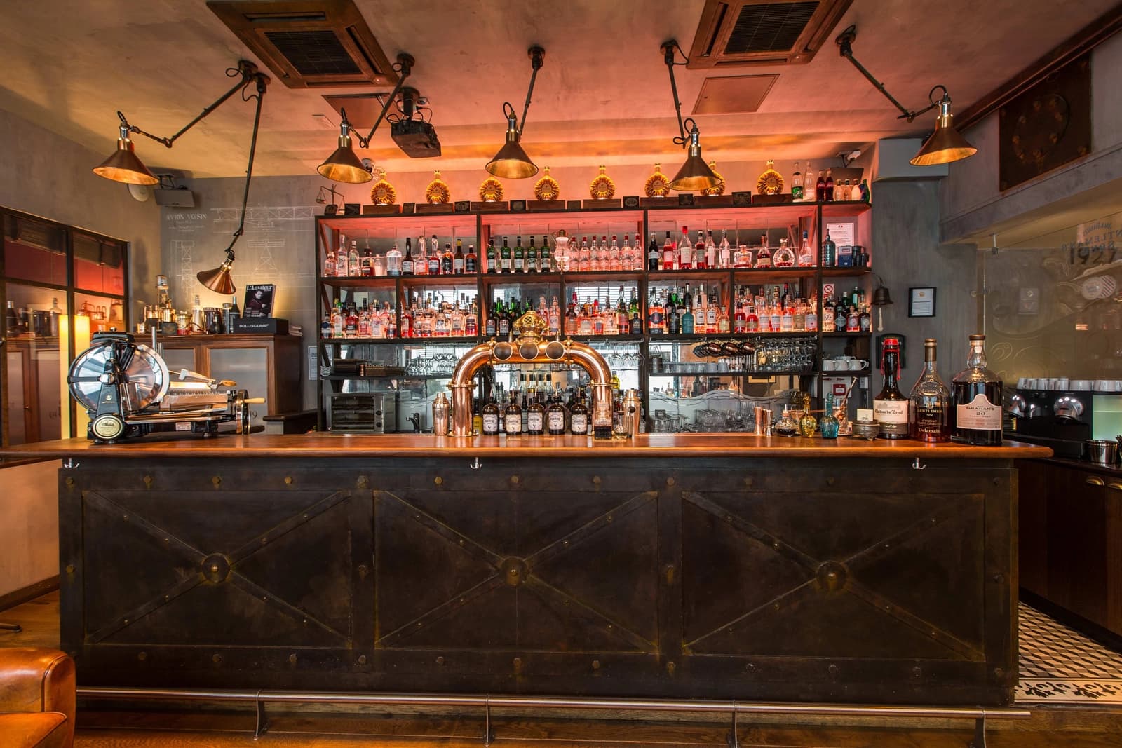 Cuisine dans Barbier, Speakeasy, Fumoir: ambiance Années Folles - 0