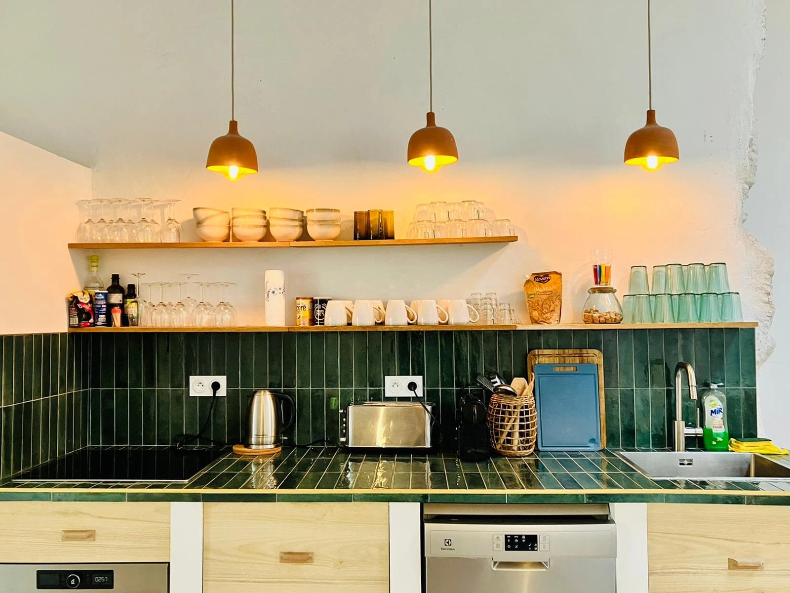 Cuisine dans Vieux Port: loft design avec vue imprenable - 1