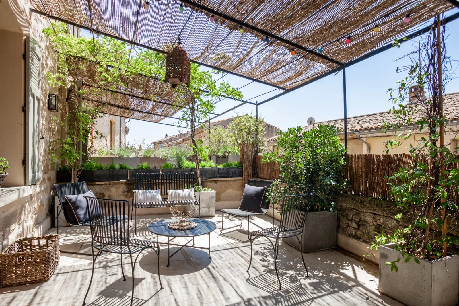 Meeting room in Bourgeois loft-style apartment near Aix - 1