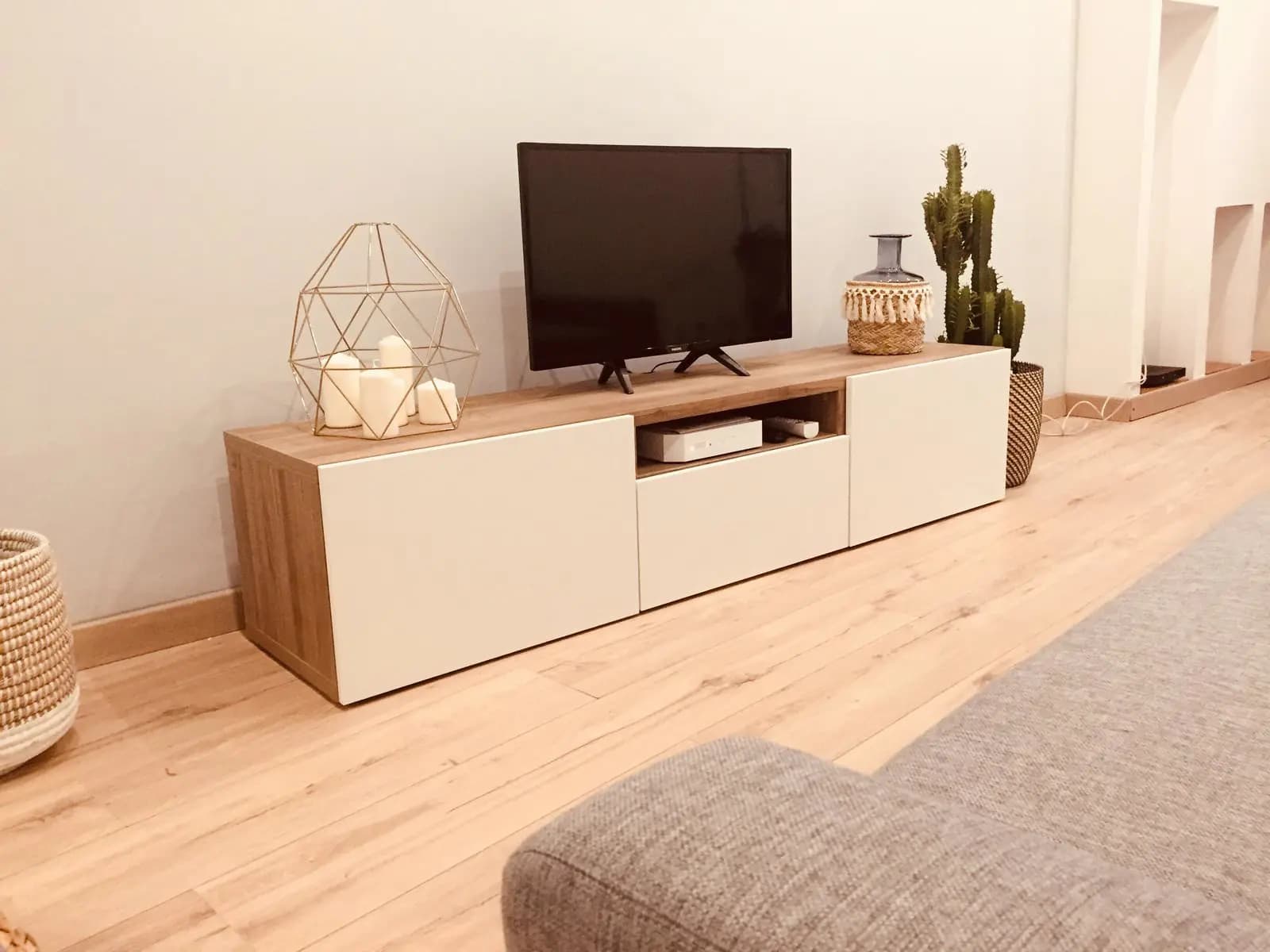 Living room in Warm, modern apartment in Béziers - 1