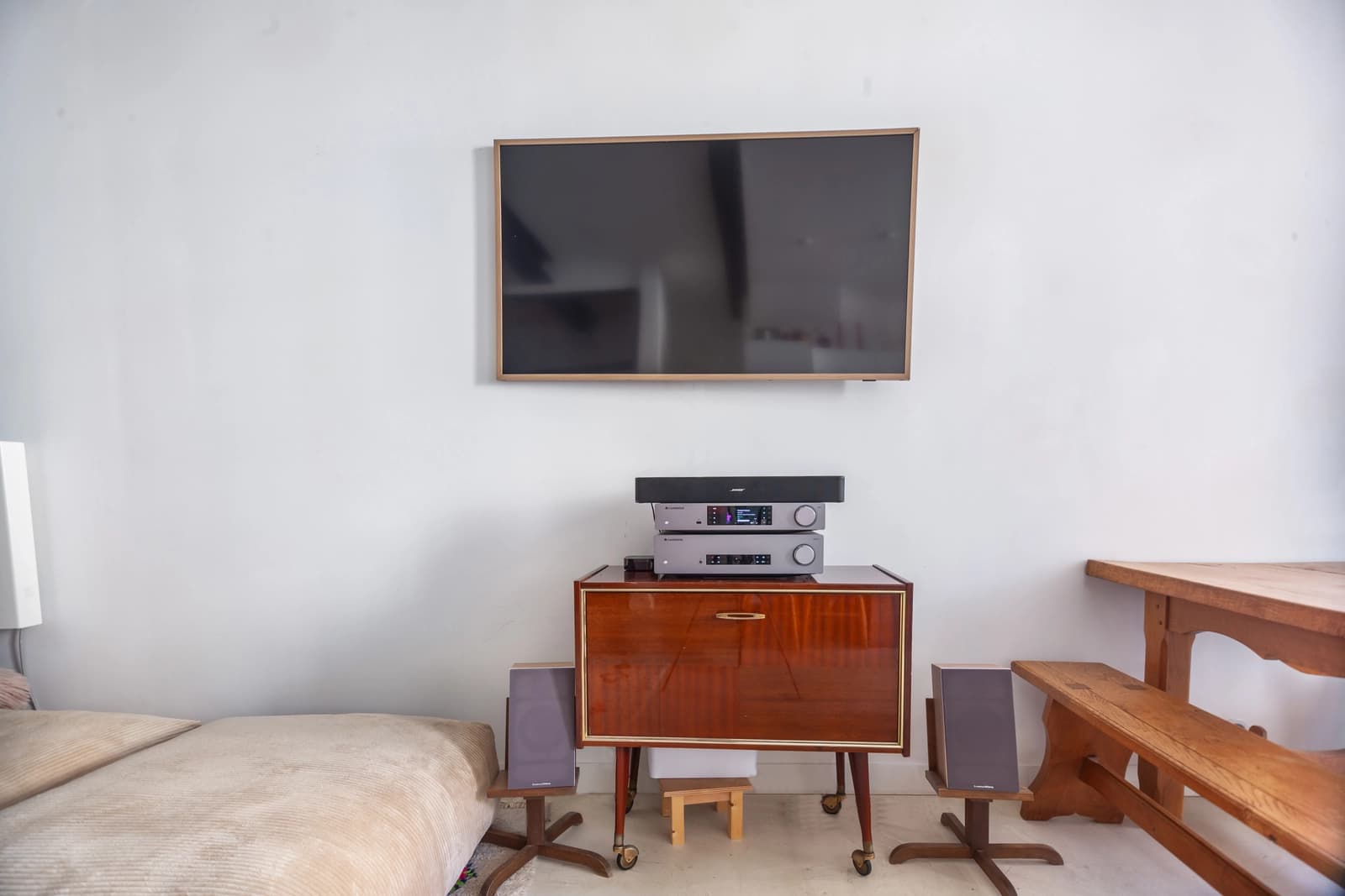 Living room in House in the heart of Marseille - 1