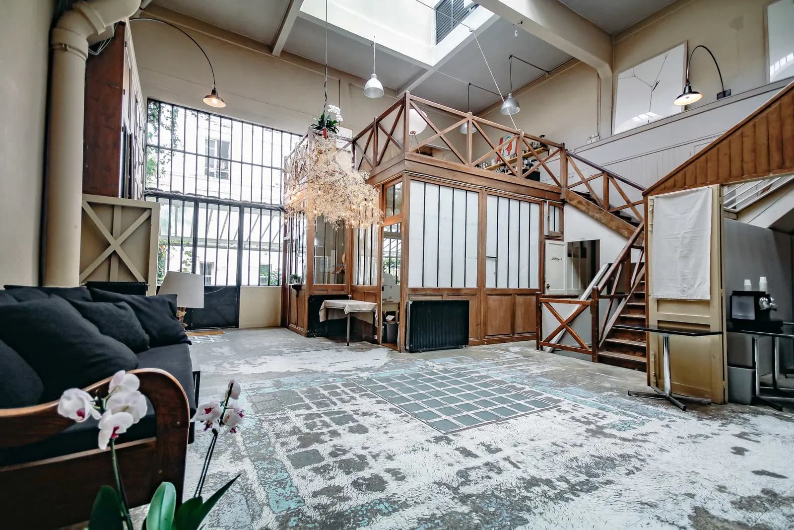 Living room in Lighting and design studio in Paris - 1