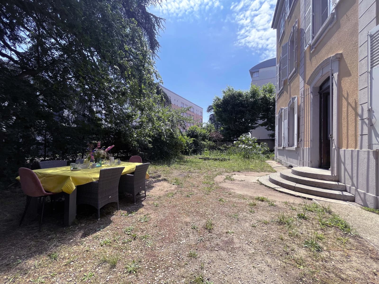 Salle de réunion dans Maison bourgeoise, des espaces pour s'inspirer ! - 1