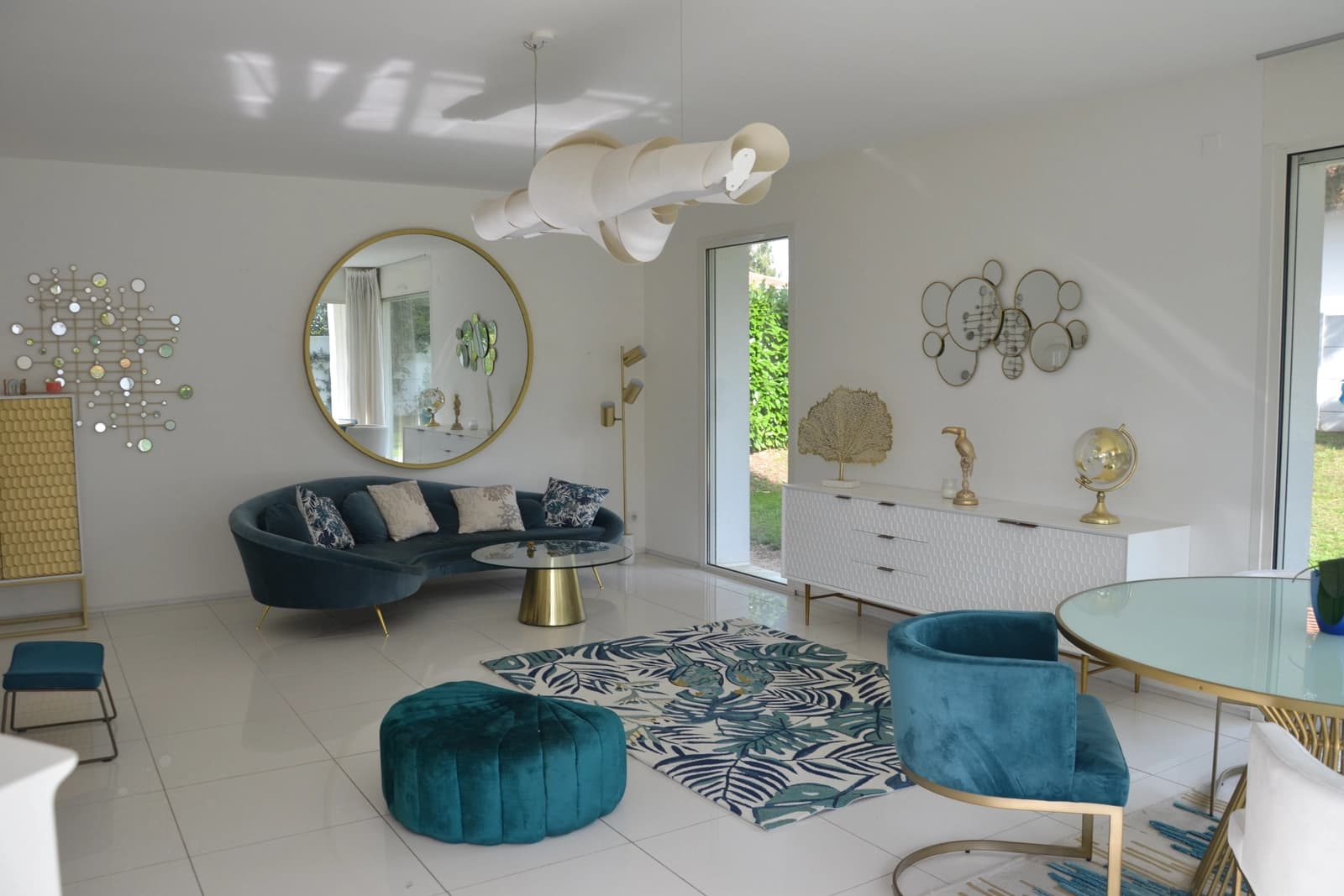 Salon dans Villa Archange: un lieu de prestige et de sérénité - 1