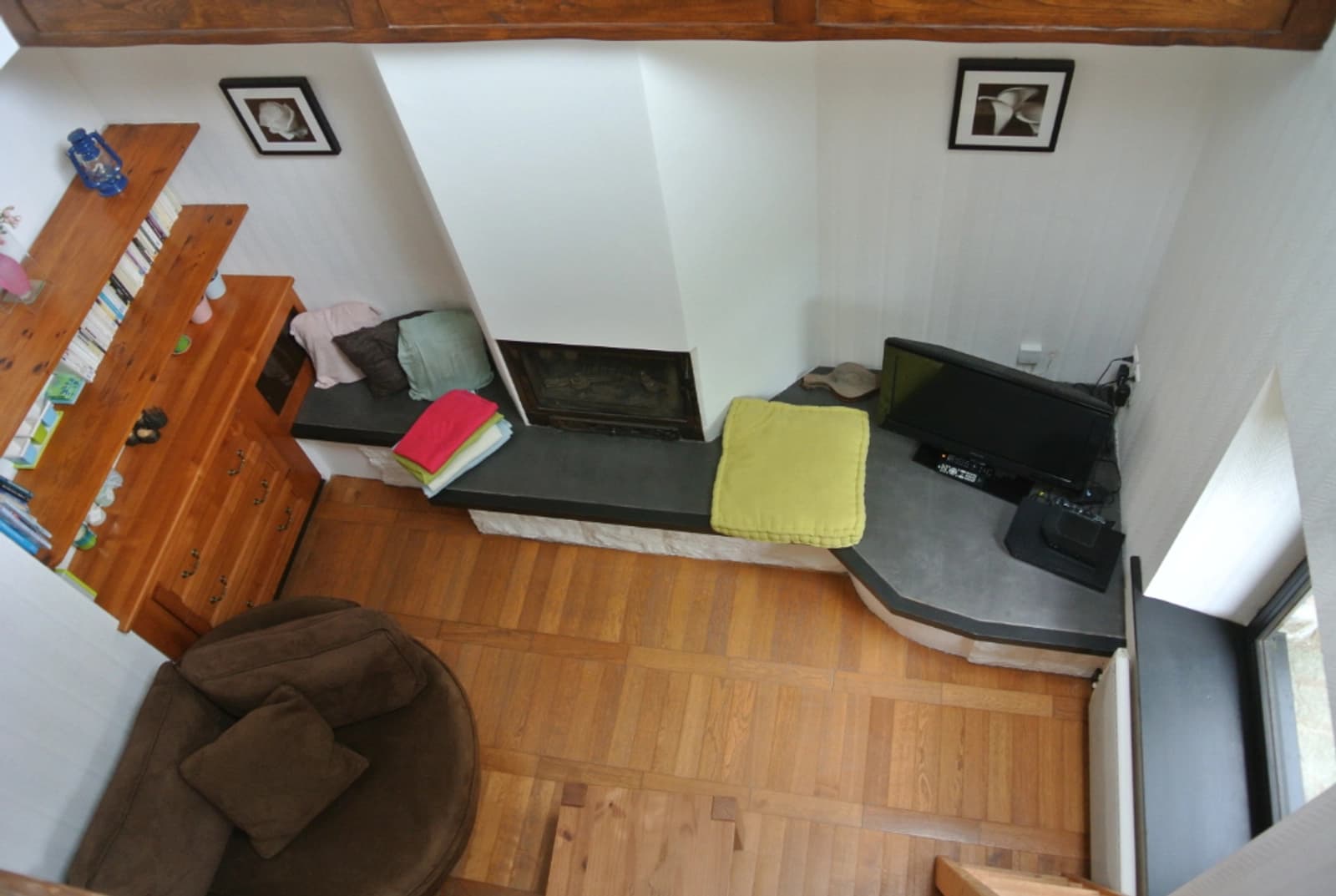 Living room in House with pool near the sea - 1