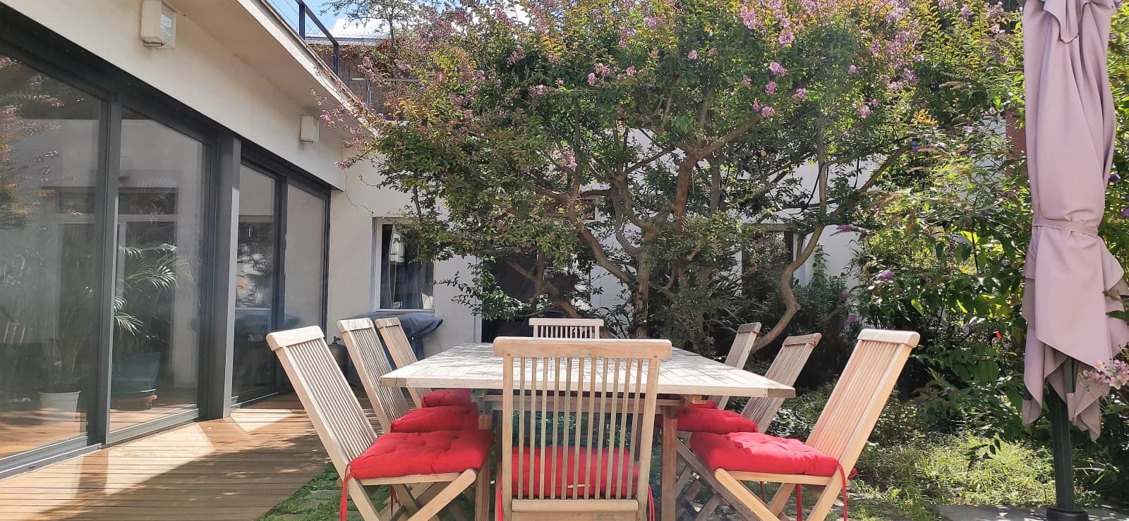 Meeting room in Large house with garden in Montmartre - 1