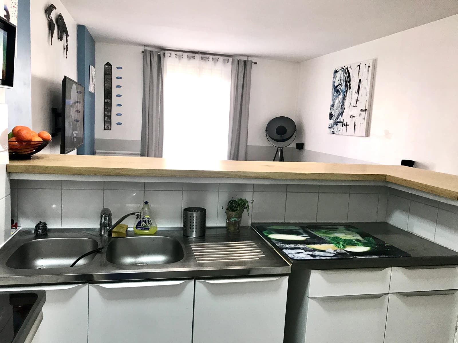 Kitchen in Modern cocoon between Disney and Paris - 1