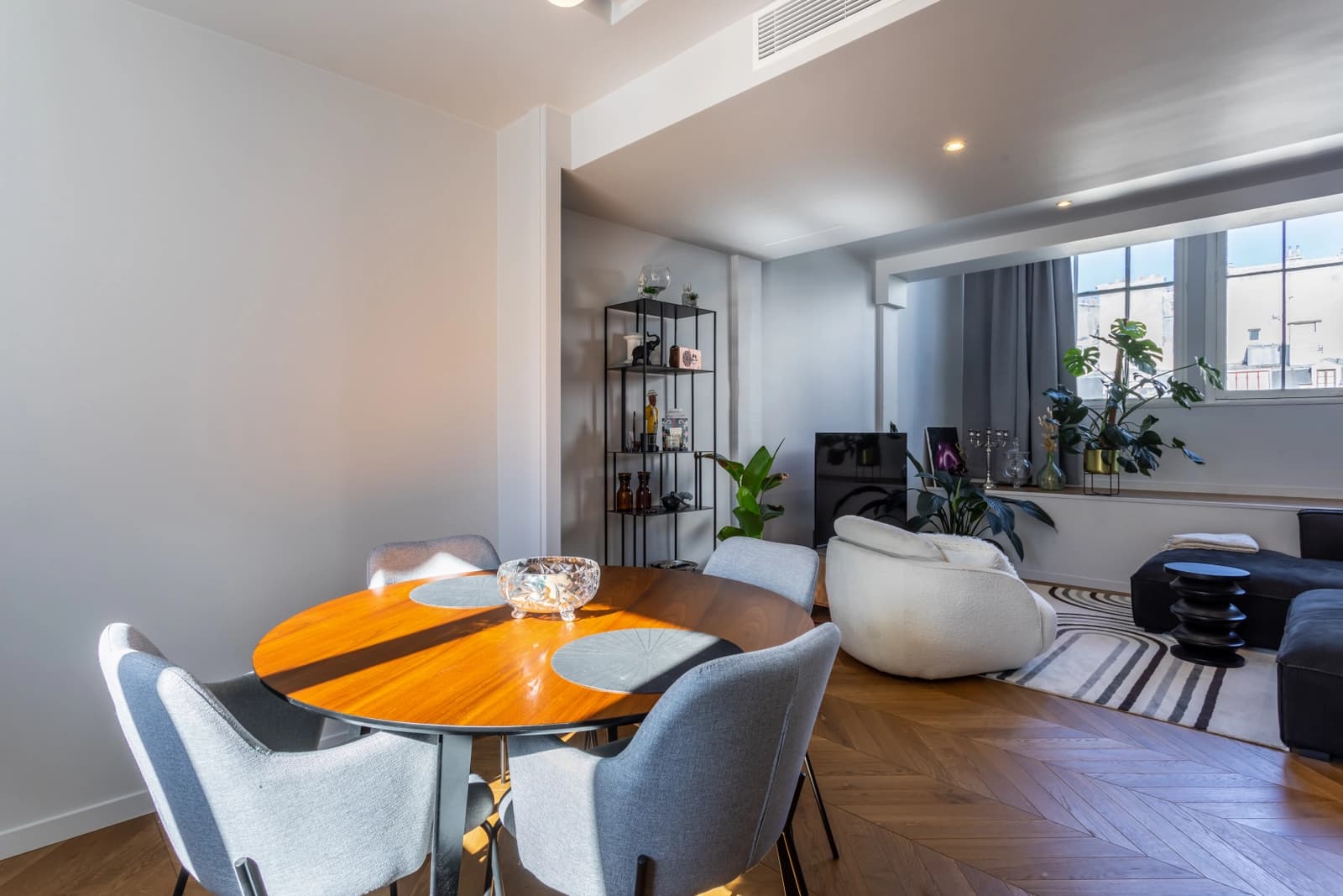 Salle de réunion dans Atelier d'artiste près de l'Étoile, un lieu inspirant - 1