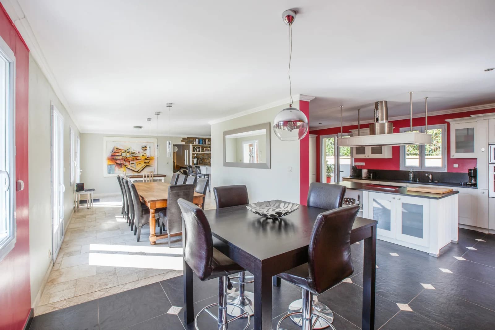 Salle de réunion dans Vaste villa en bord de Rance avec son bassin de nage - 1