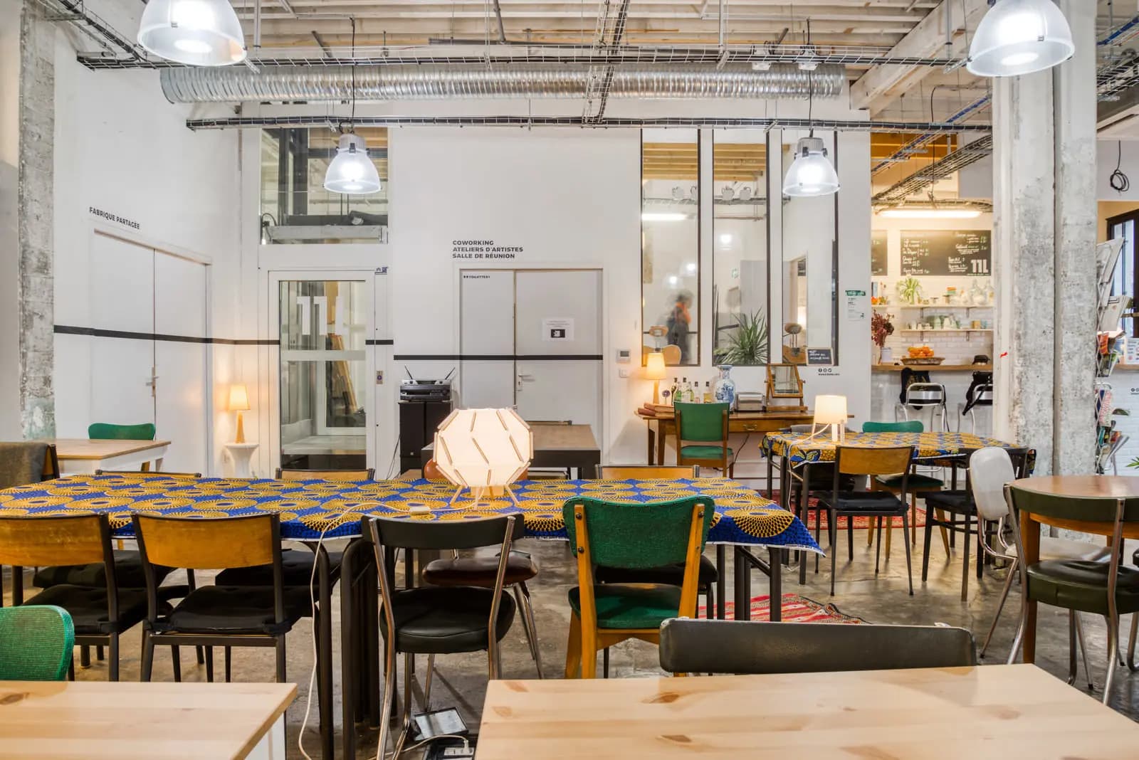 Meeting room in Industrial-style space - 1