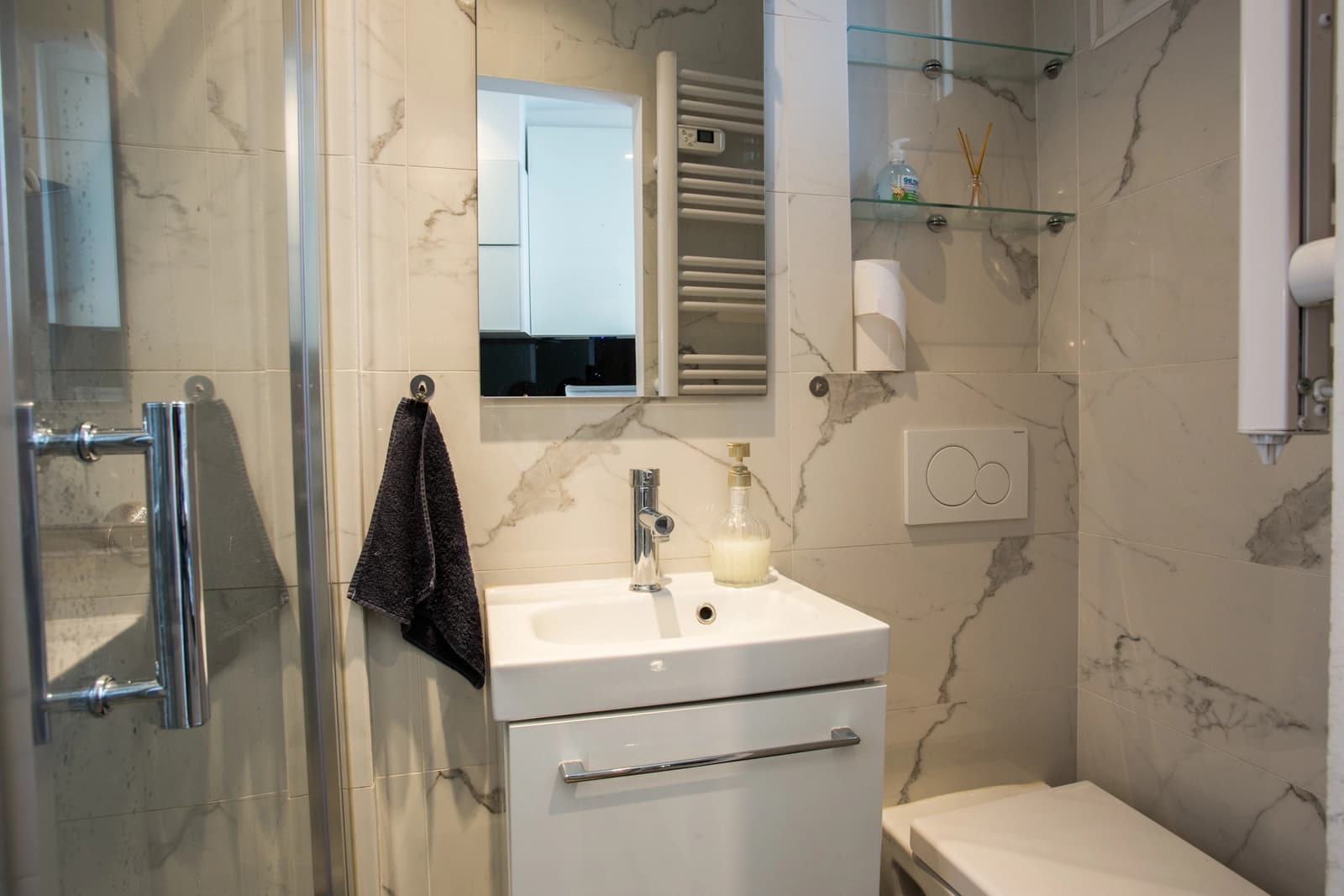 Bathroom in Apartment in Faidherbe village - 1