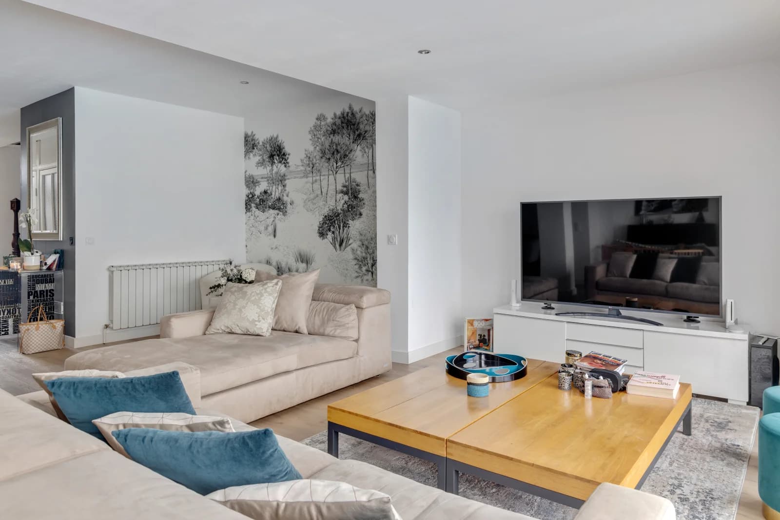 Living room in House 10mn from Bdx with view on fields - 1