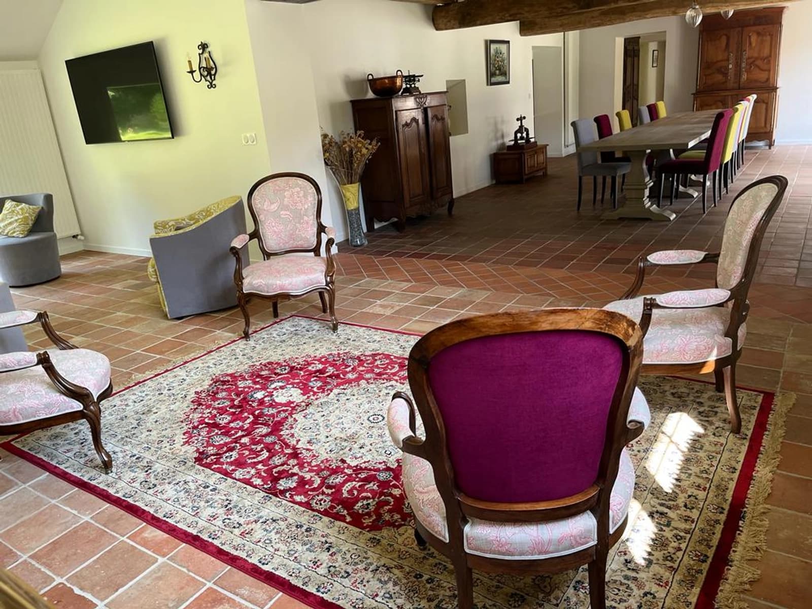 Living room in Charming, spacious gite - 1