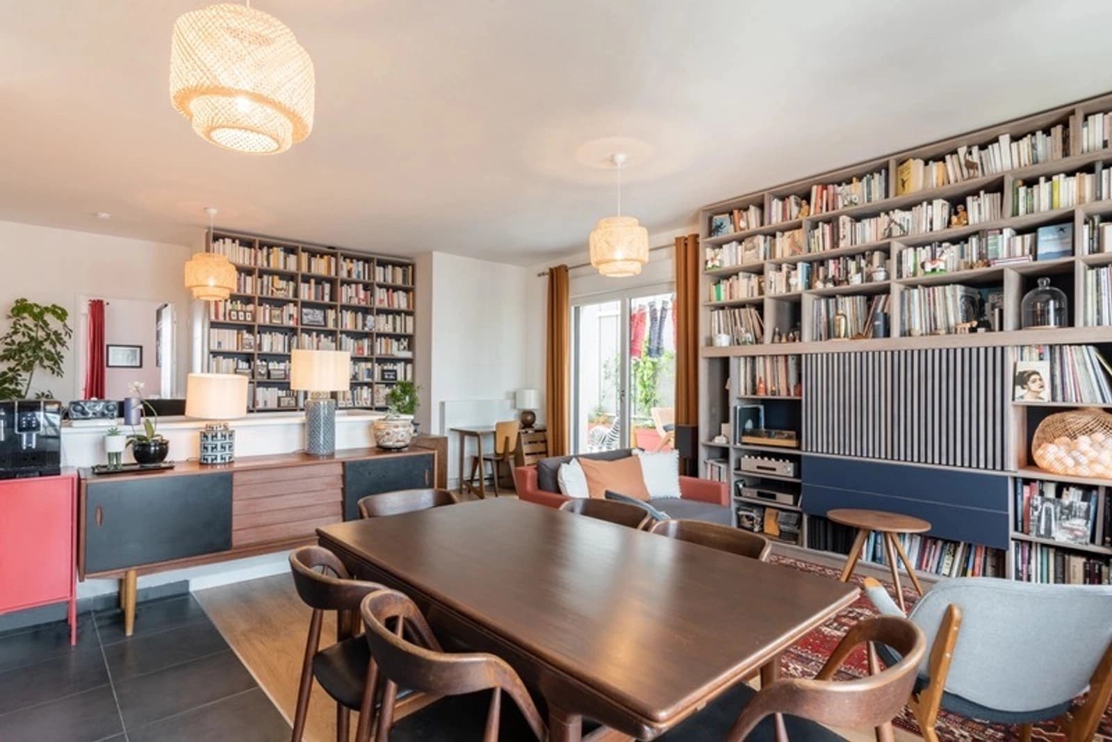 Salle de réunion dans Duplex avec une grande terrasse en rooftop, vue superbe - 1