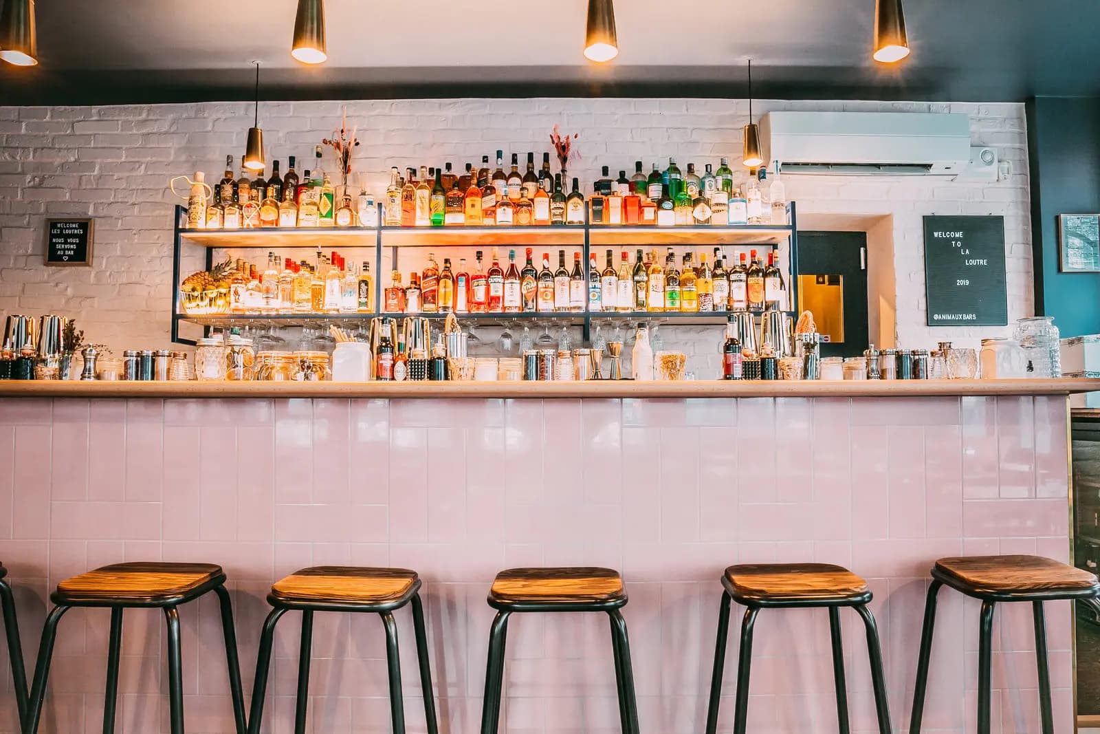 Kitchen in Vaulted modern Parisian bar - 1