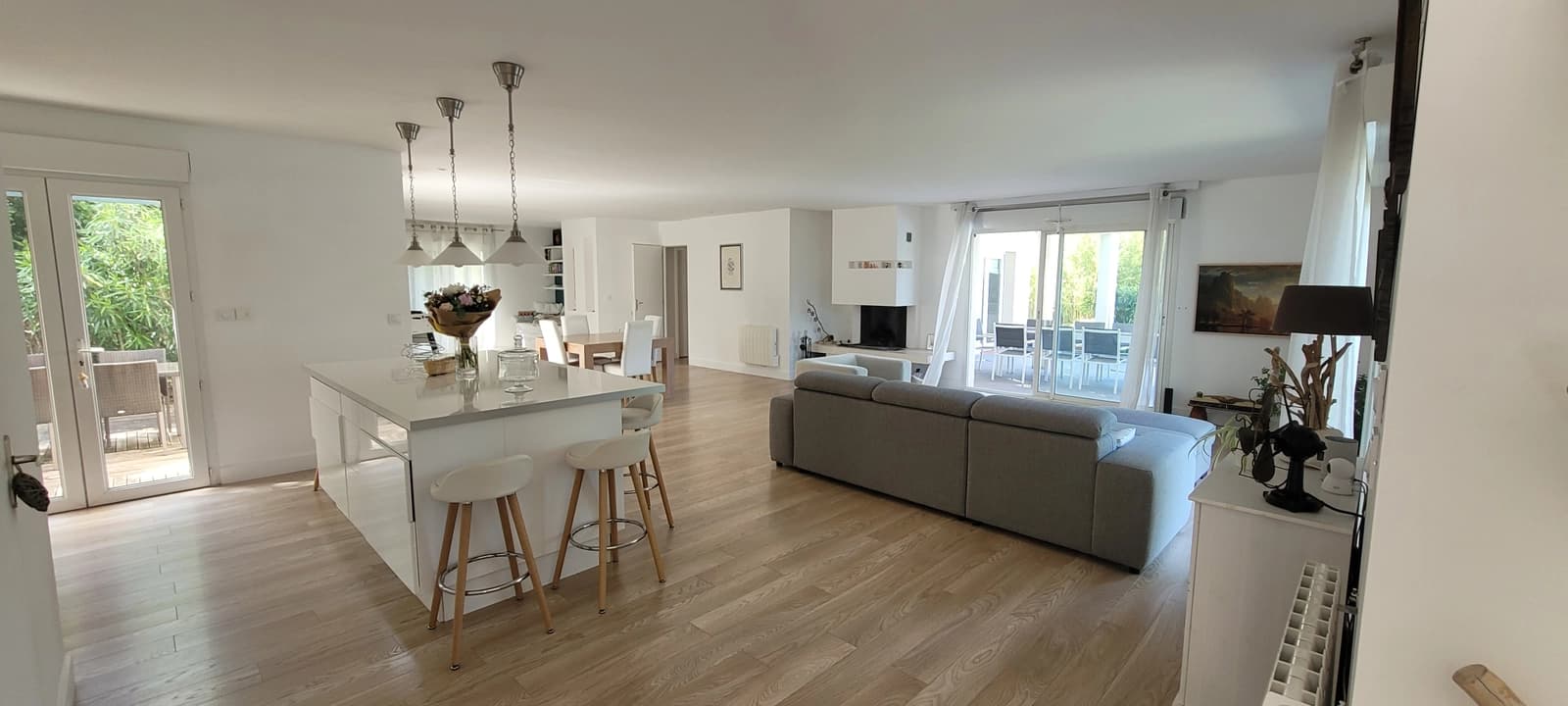 Espace Villa de standing avec piscine privée - 0