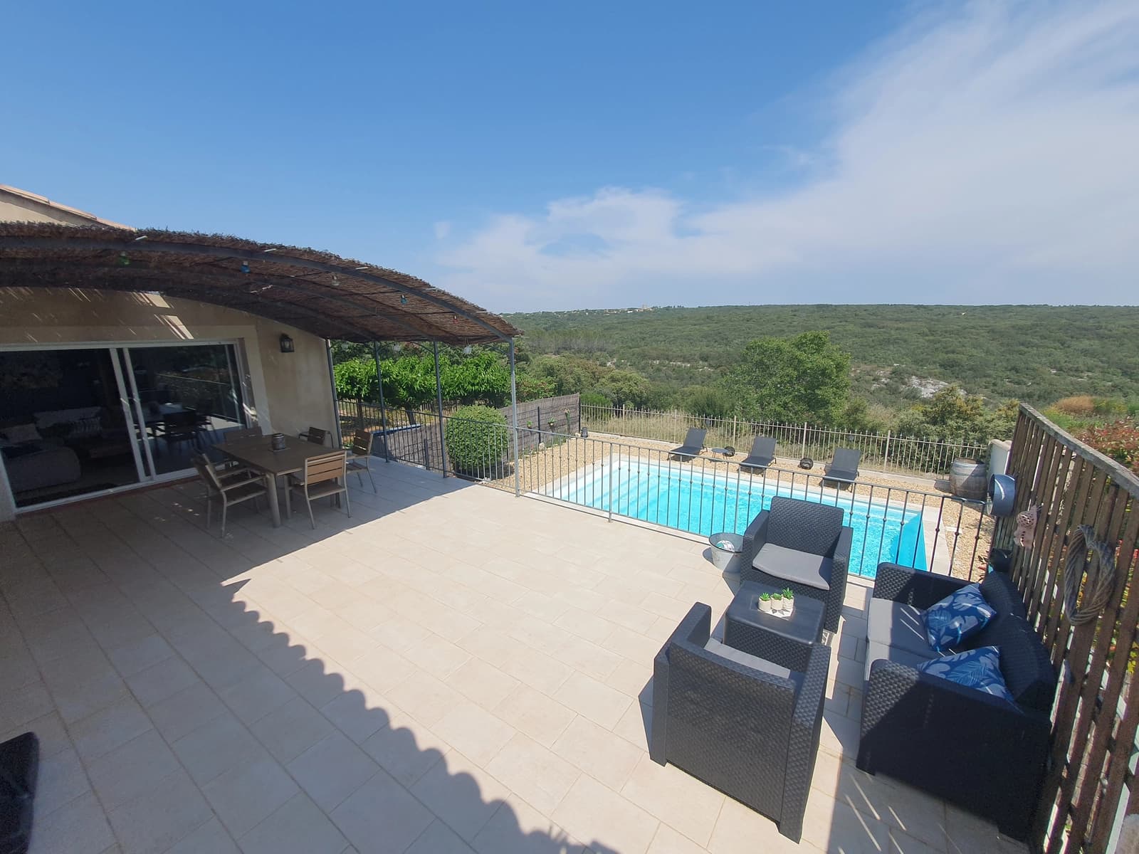 Space House with view and pool - 2
