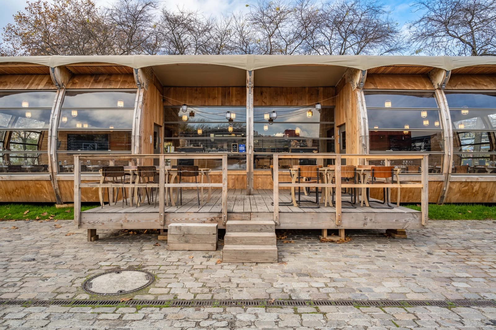 Salle de réunion dans Resto-Loft boisé en bordure de rivière, cadre unique - 1