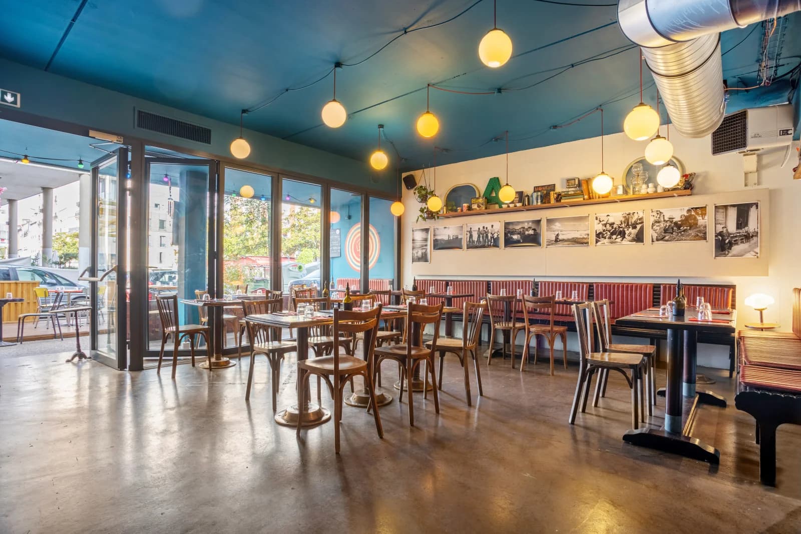 Salle de réunion dans Lieu polyvalent: resto, concert, galerie à l'esprit bohème - 0
