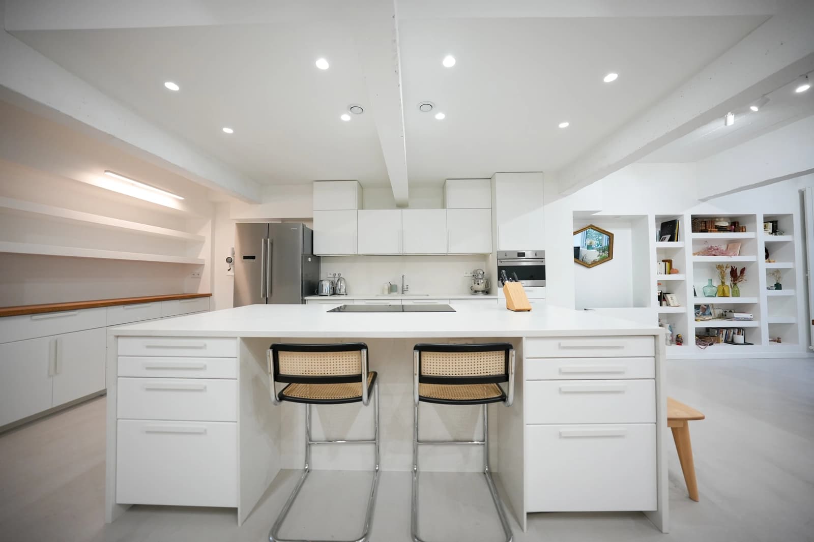 Cuisine dans Un loft de charme aux Lilas, esprit village parisien - 1