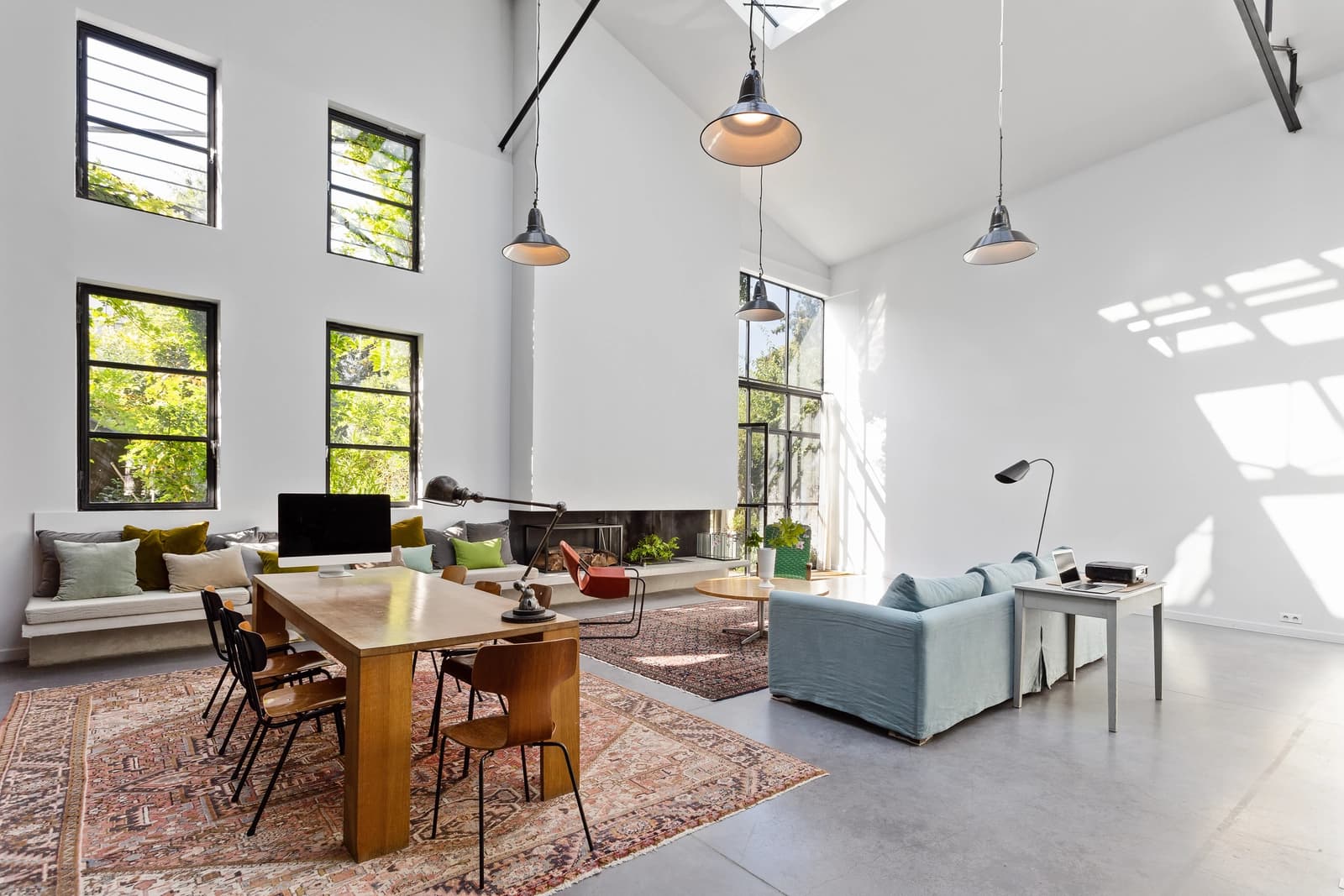 Salle de réunion dans Grand loft avec jardin: un air de campagne à Montreuil - 1