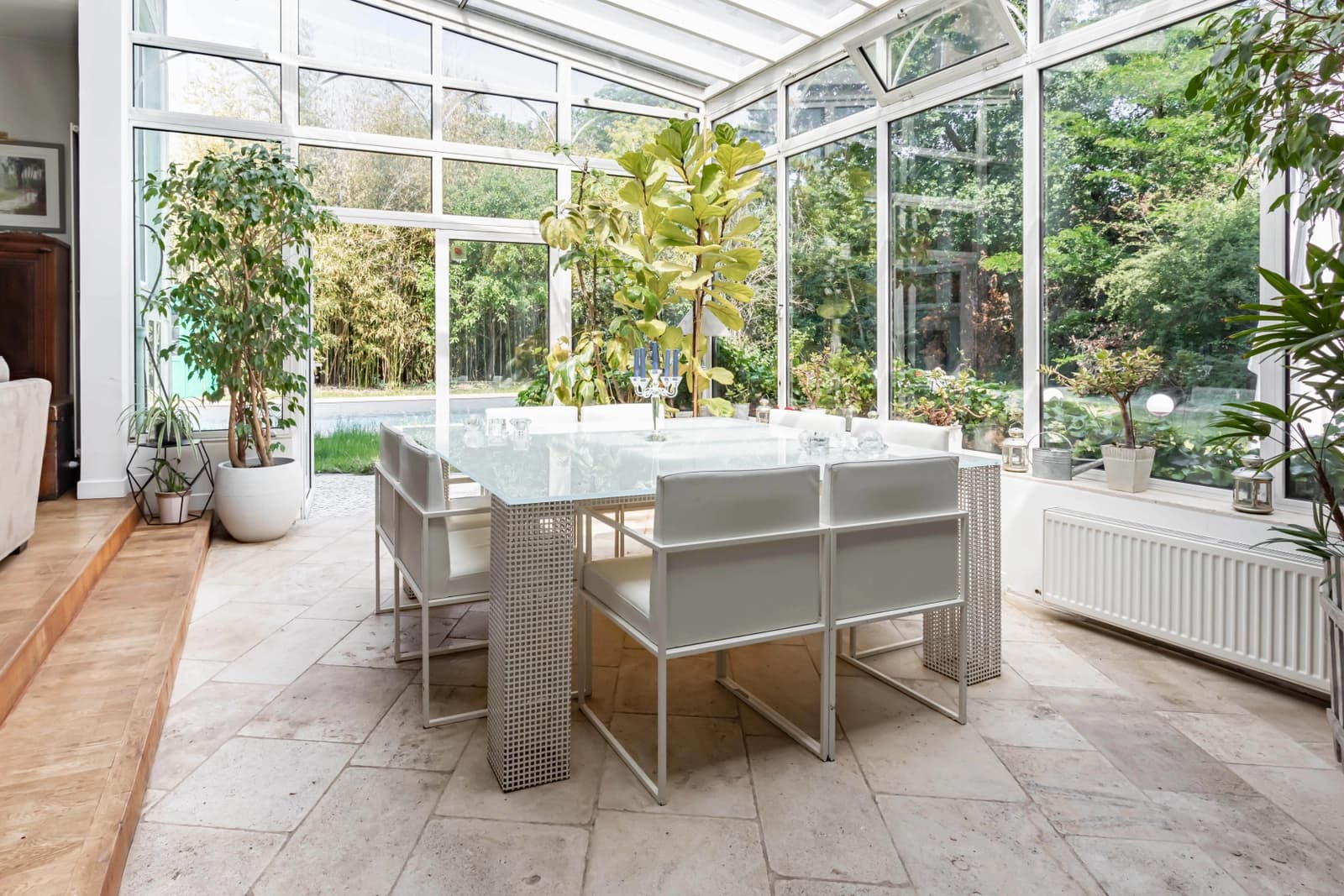 Meeting room in Charming house available - 0