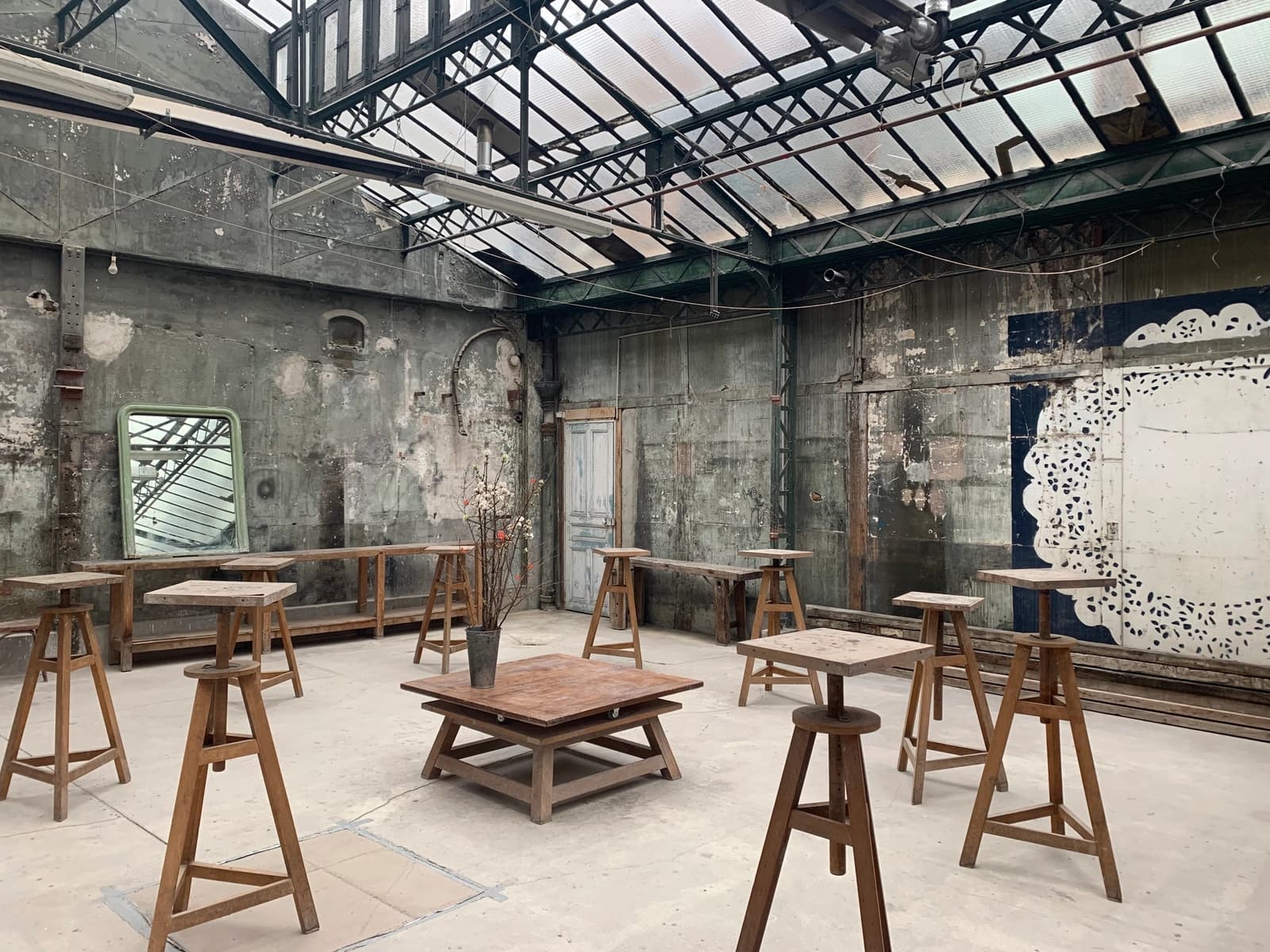 Meeting room in Four artists' studios in the Eiffel structure - 1
