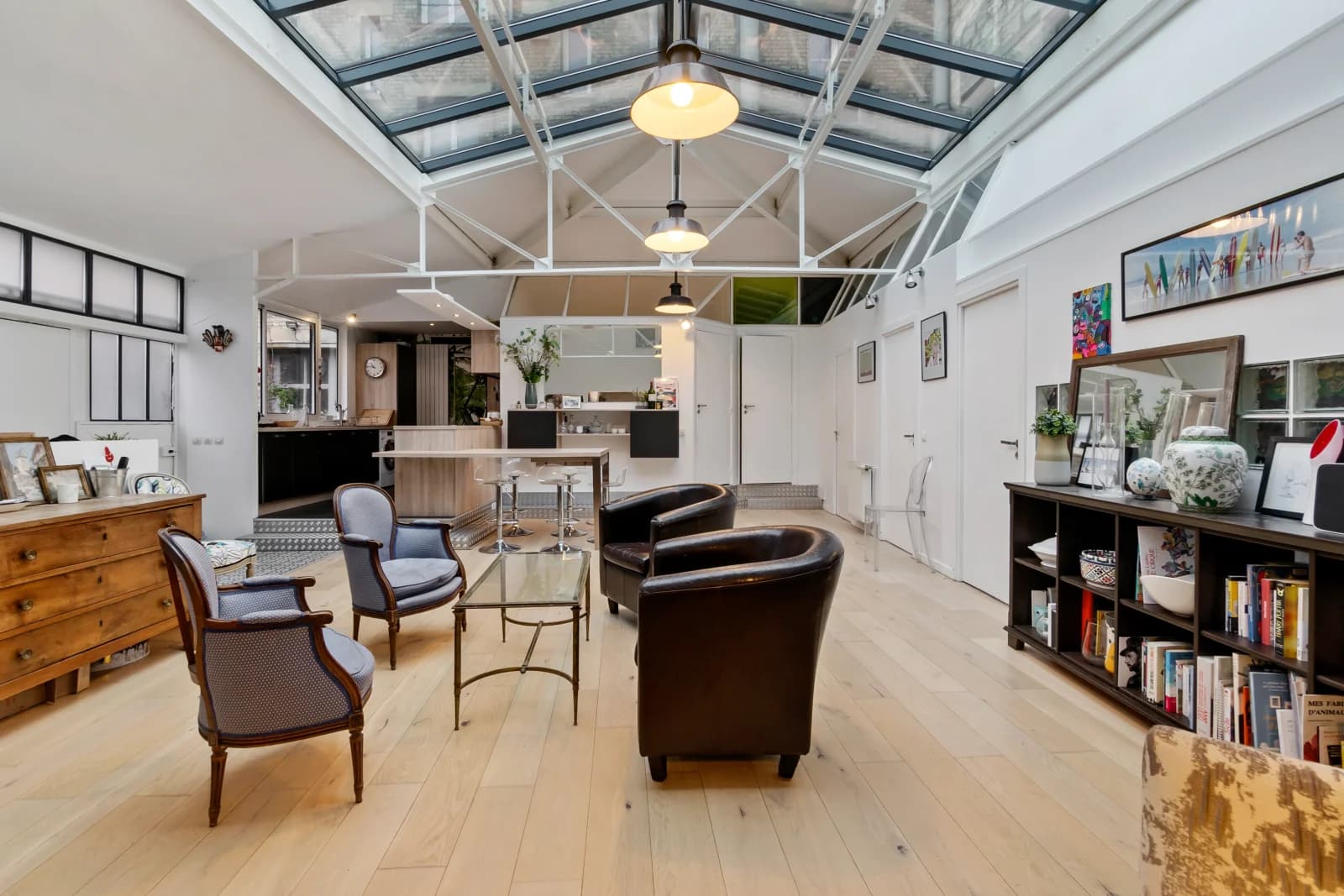 Salon dans Loft lumineux et calme, une oasis tout près de Paris - 1