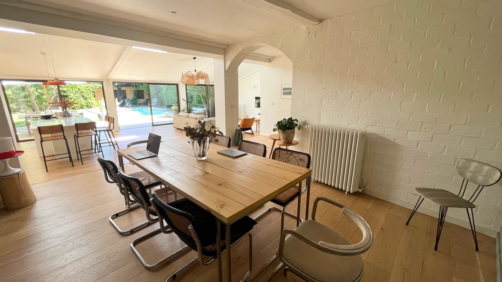 Salle de réunion dans Maison Rosalie: clarté, grands volumes et sérénité - 1