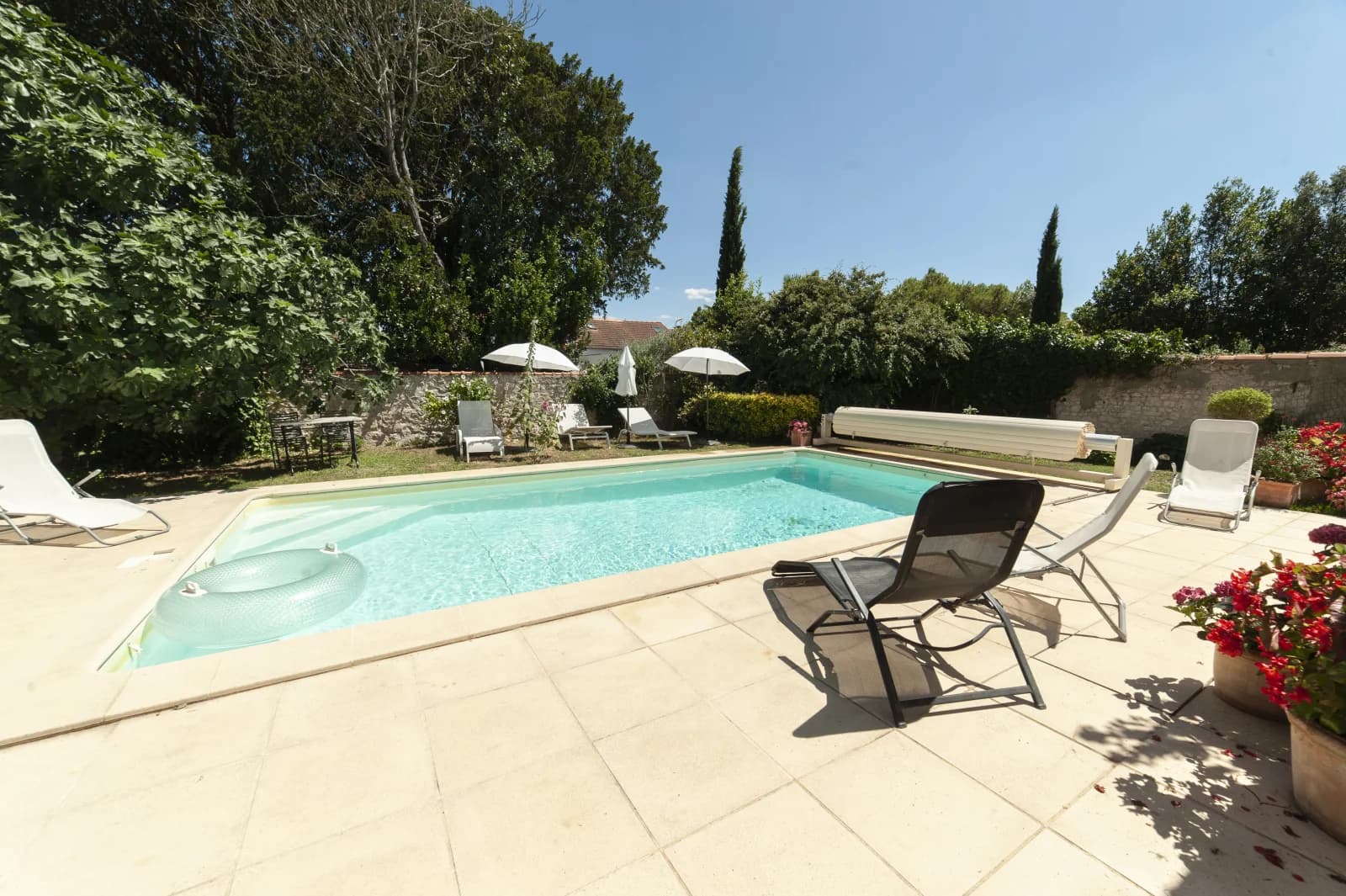 Salle de réunion dans Choisissez votre ambiance: piscine ou feu de cheminée? - 1