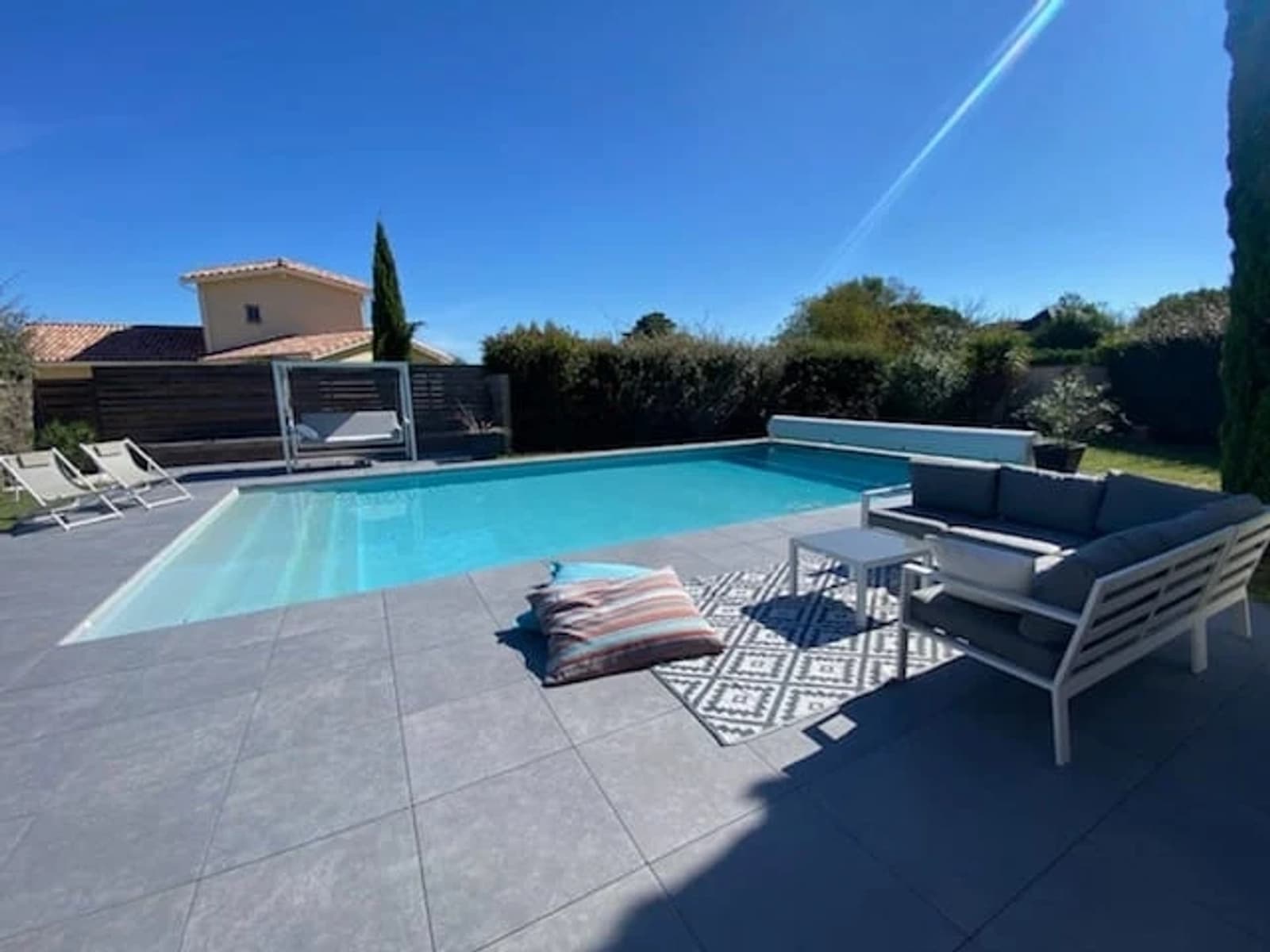 Espace Villa de standing avec piscine privée - 4
