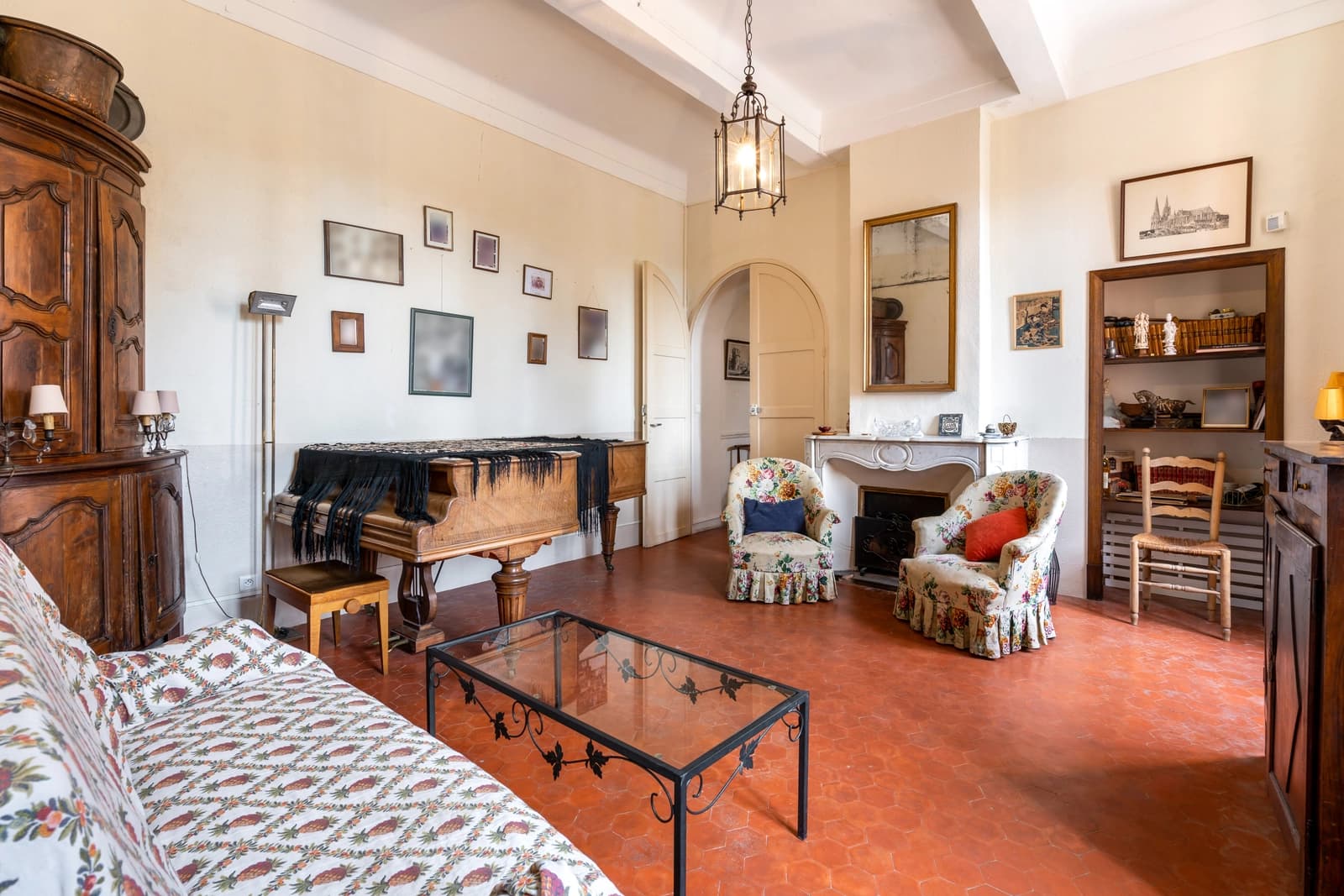 Salon dans Château de Vaucouleurs: cadre historique pour événements - 1