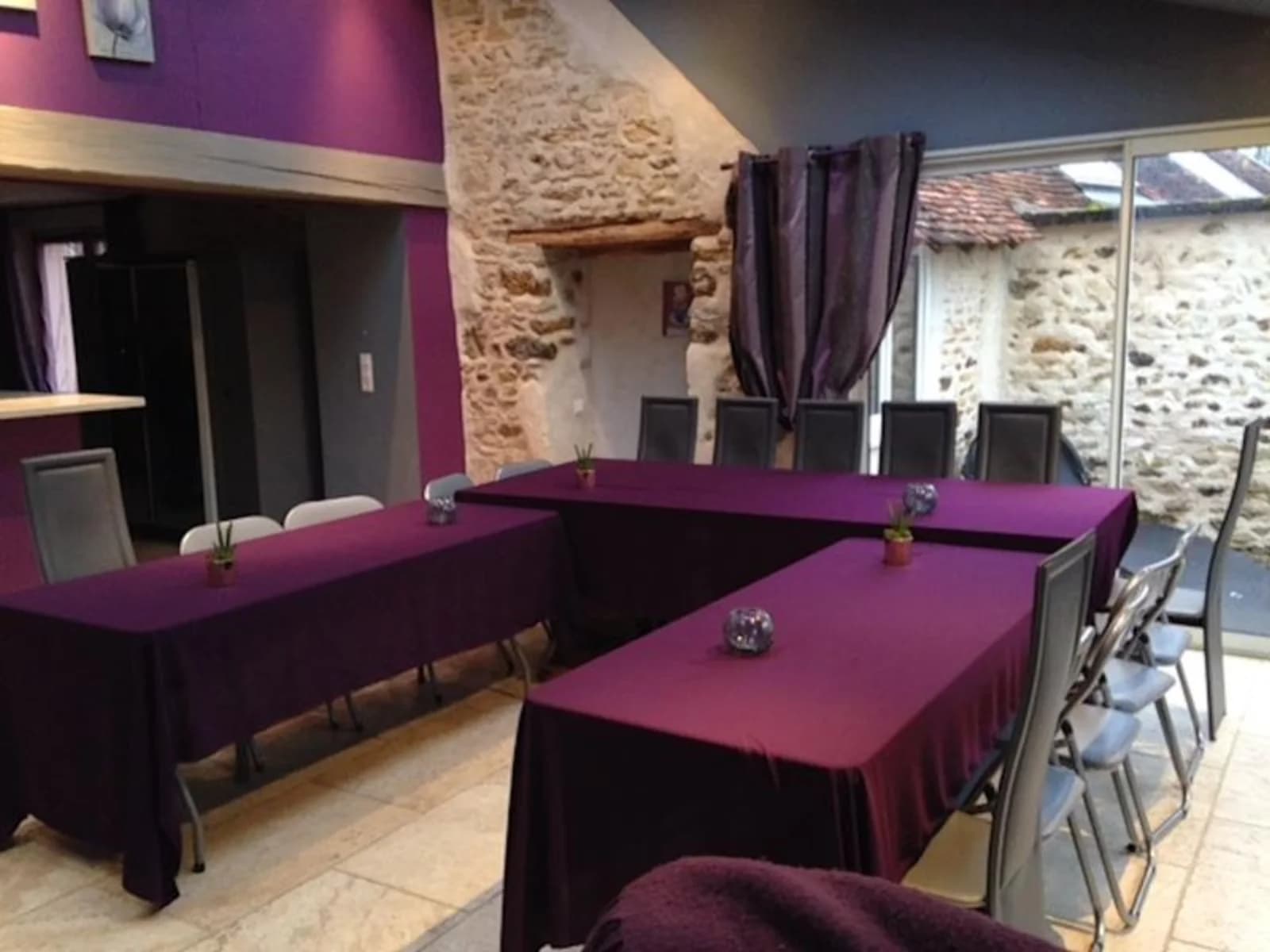 Salle de réunion dans Gîte de charme 4 étoiles avec Spa et billard - 1