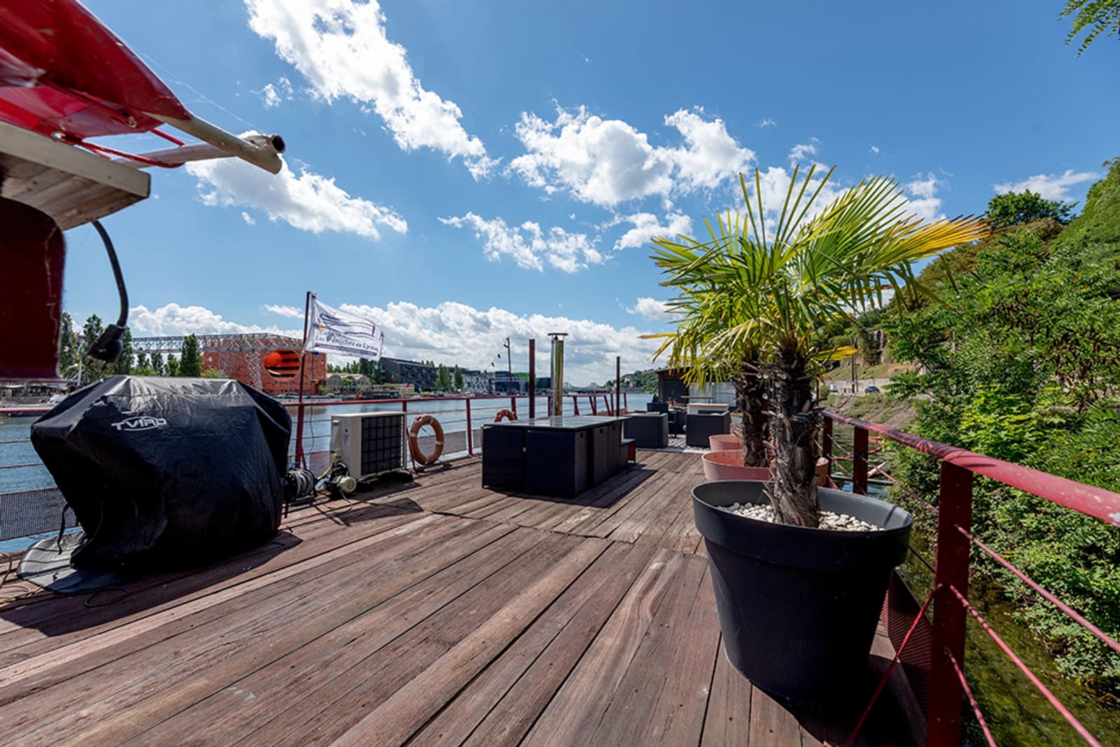 Espace Péniche avec une vue exceptionnelle sur la ville - 4