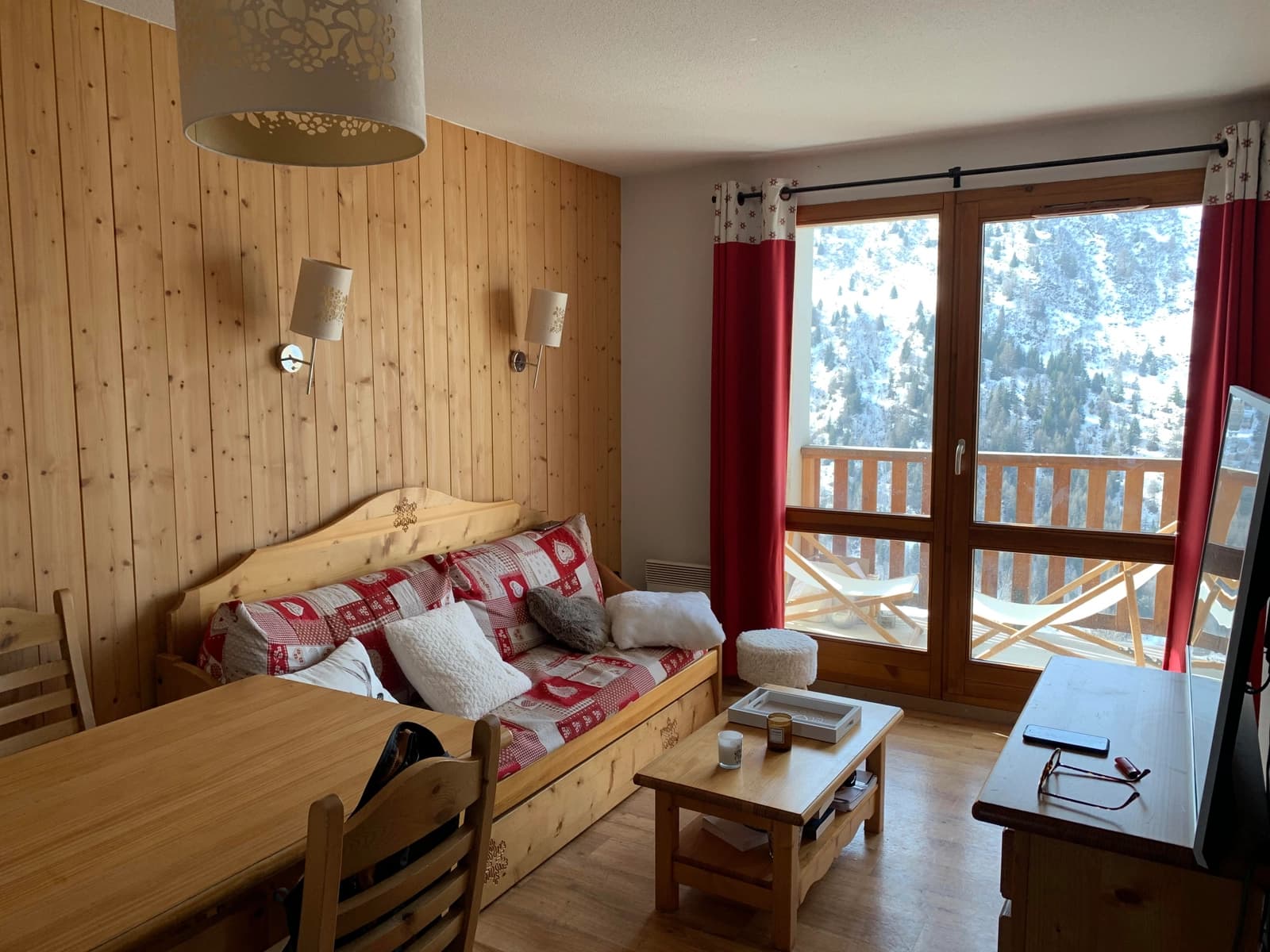 Espace Appartement cosy avec piscine extérieure - 0