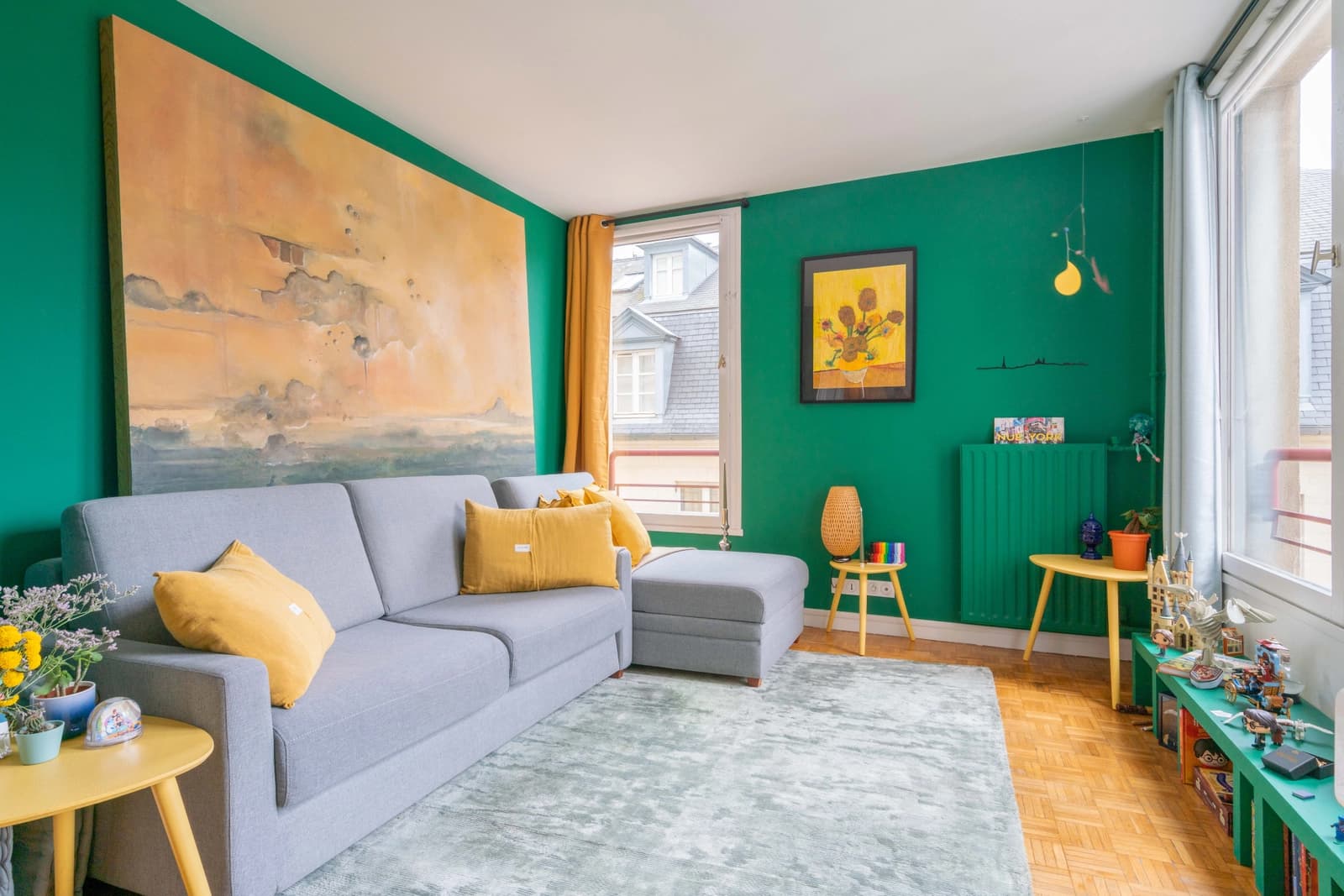 Salon dans Marais: salon élégant baigné d'une clarté apaisante - 1
