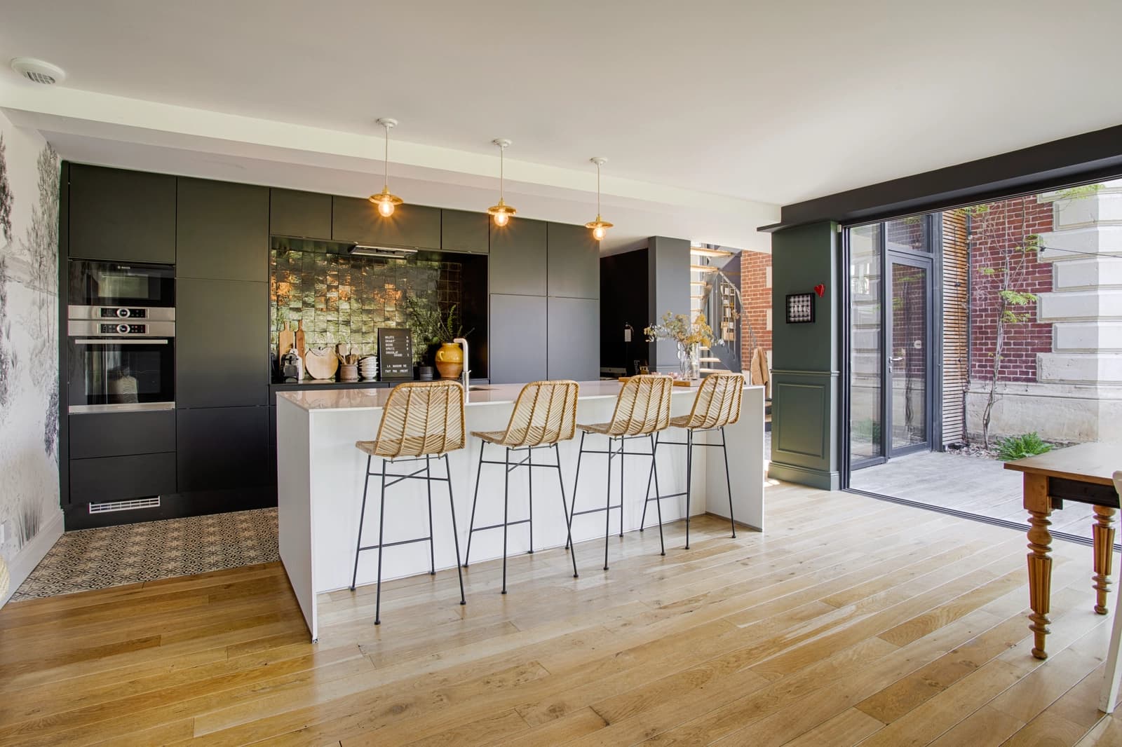 Salle de réunion dans Le Petit Manoir: spacieux, convivial et élégant - 1