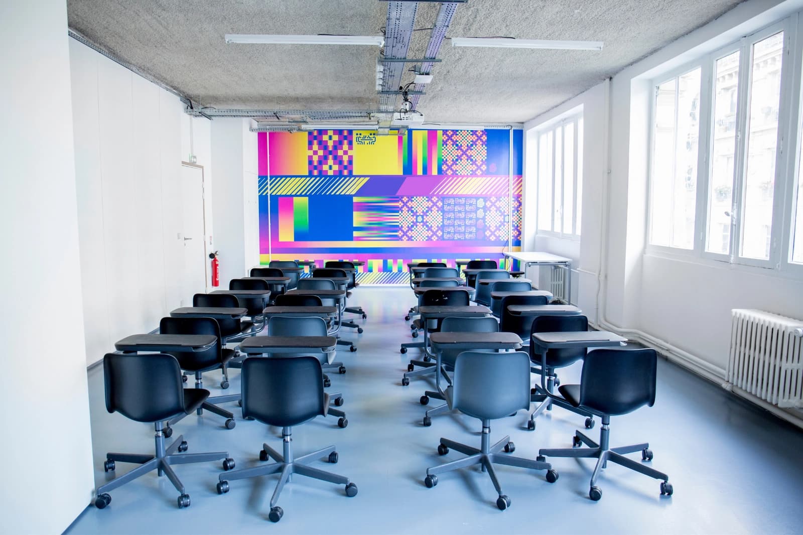 Salle de réunion dans Grand atelier d'artiste lumineux au coeur de Paris - 1