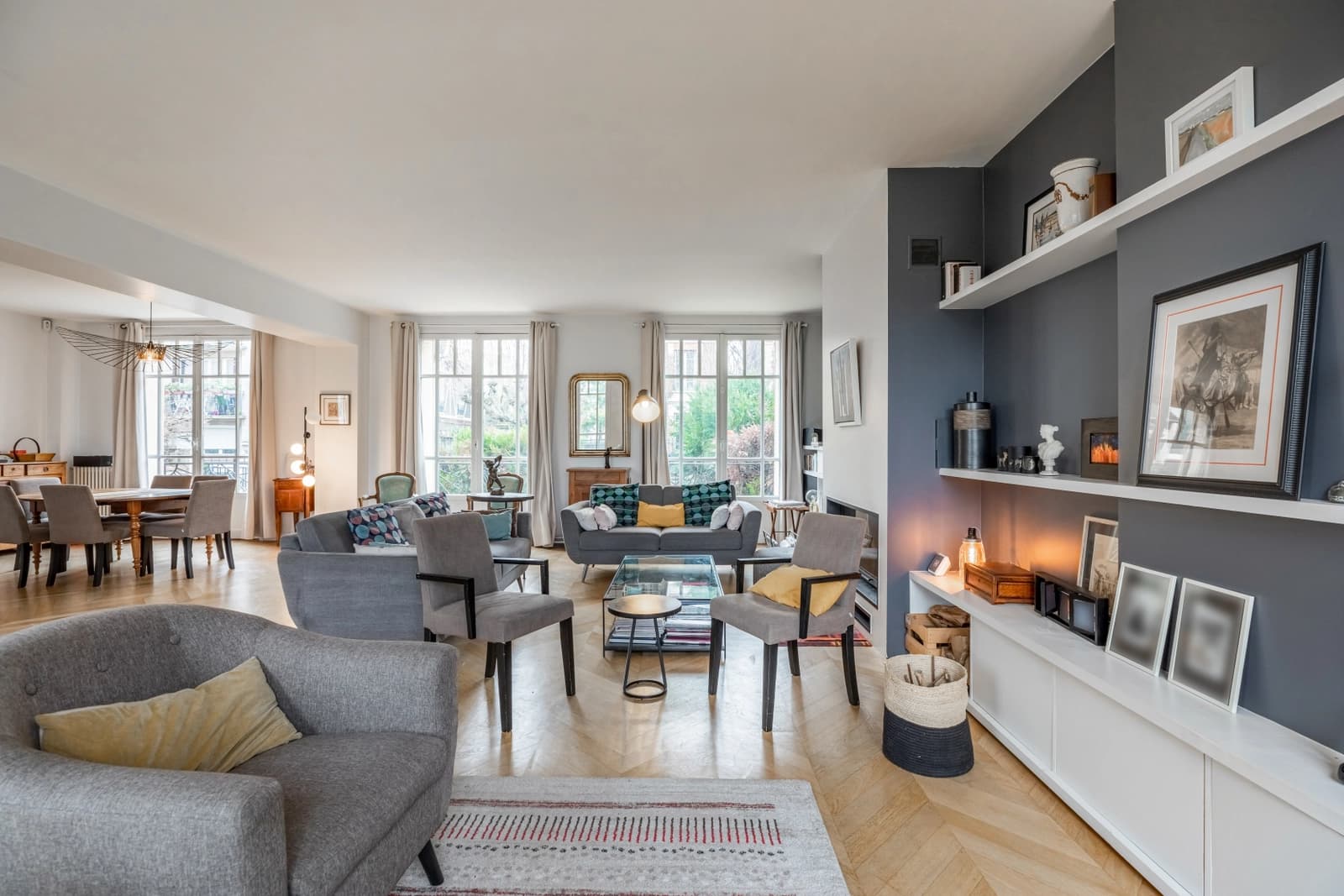 Salon dans Colombes: maison de 300m² avec un vaste jardin arboré - 1