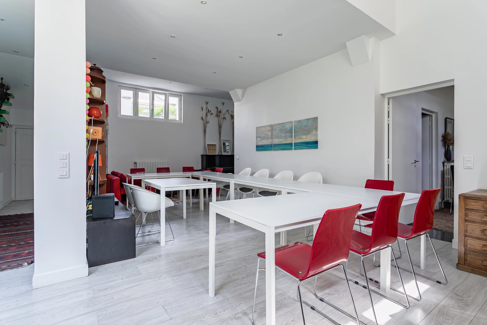 Meeting room in Spacious contemporary house with garden - 1