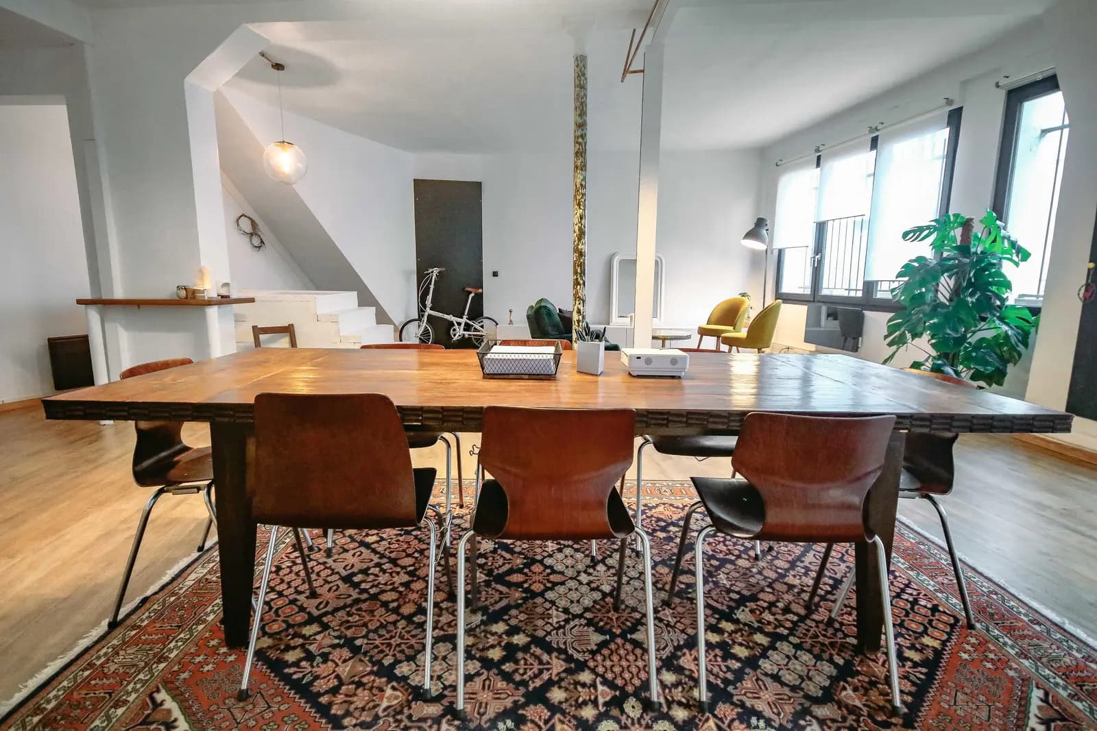Salle de réunion dans Grand atelier confidentiel: la campagne en plein Paris - 0