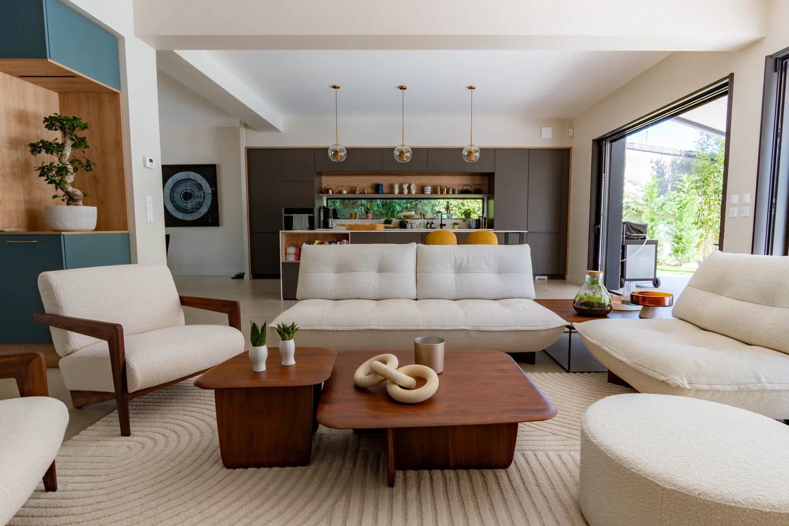 Space Contemporary house with pool - 1
