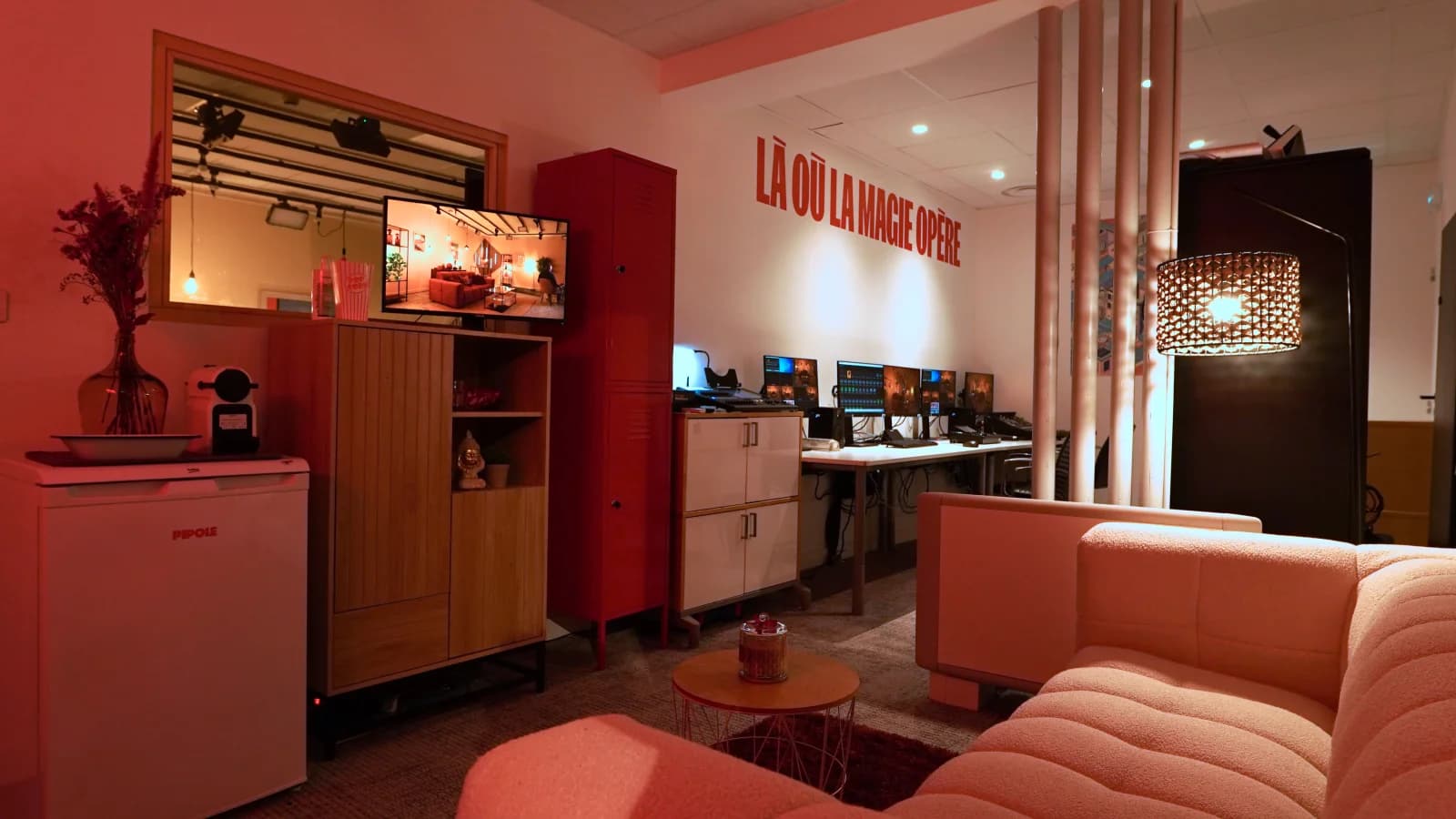 Space 100% equipped apartment-style video studio - 4