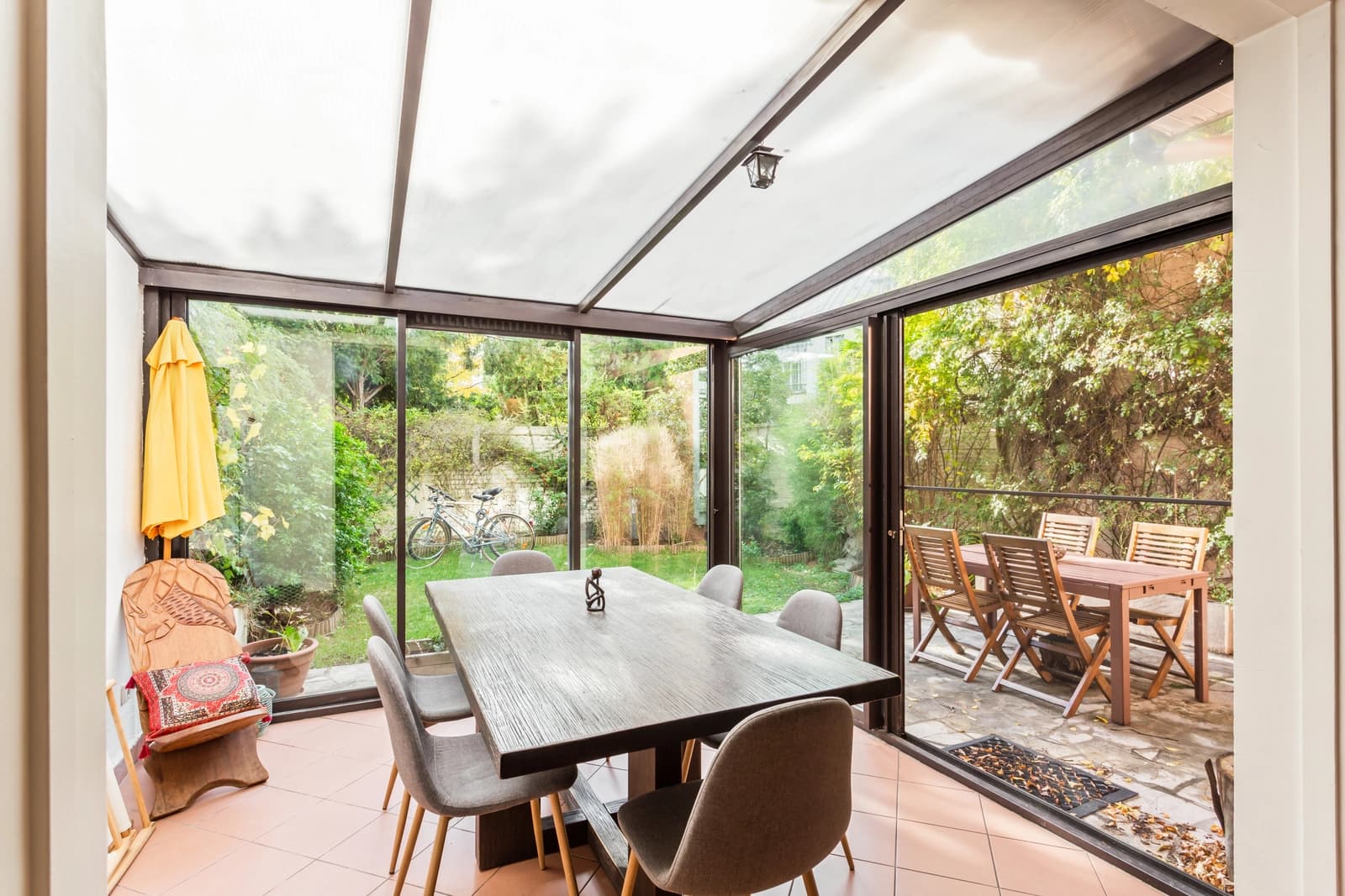 Salle de réunion dans Maison cosy et son jardin charmant en lisière de Paris - 0