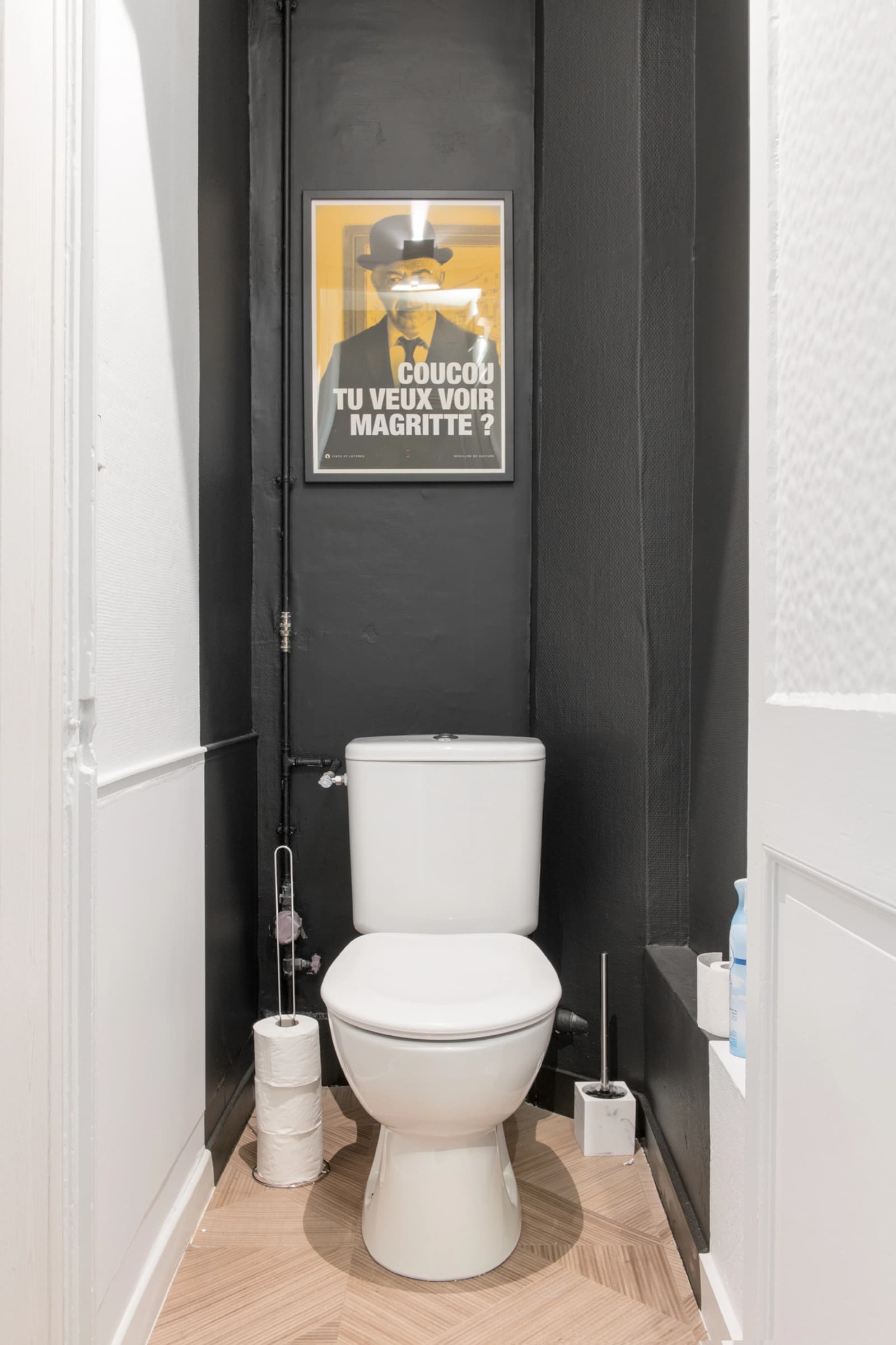 Salle de bain dans Le Perroquet: ambiance exotique au coeur de La Rochelle - 1
