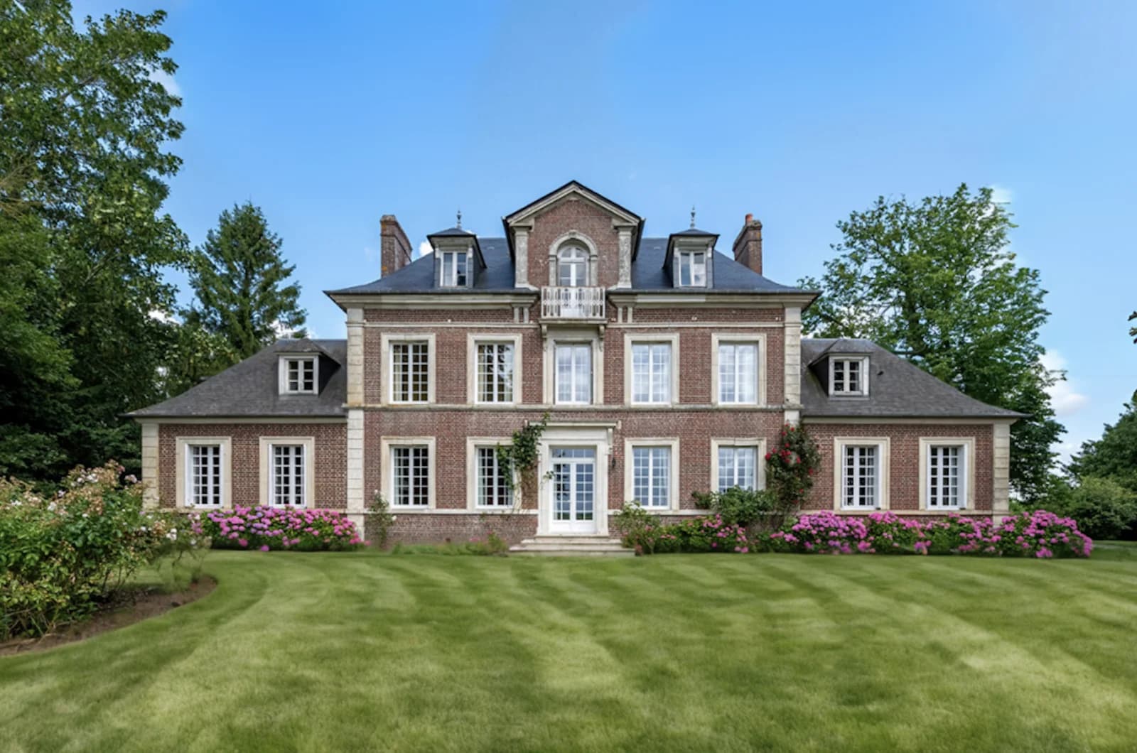 Space Fully renovated 19th century Normandy manor house - 0