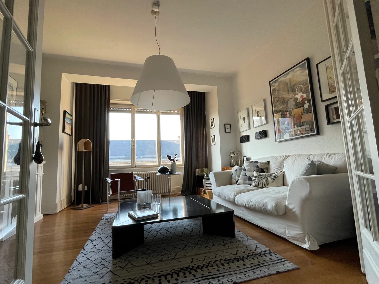 Chambre dans Création architecturale unique pour cet appartement - 1
