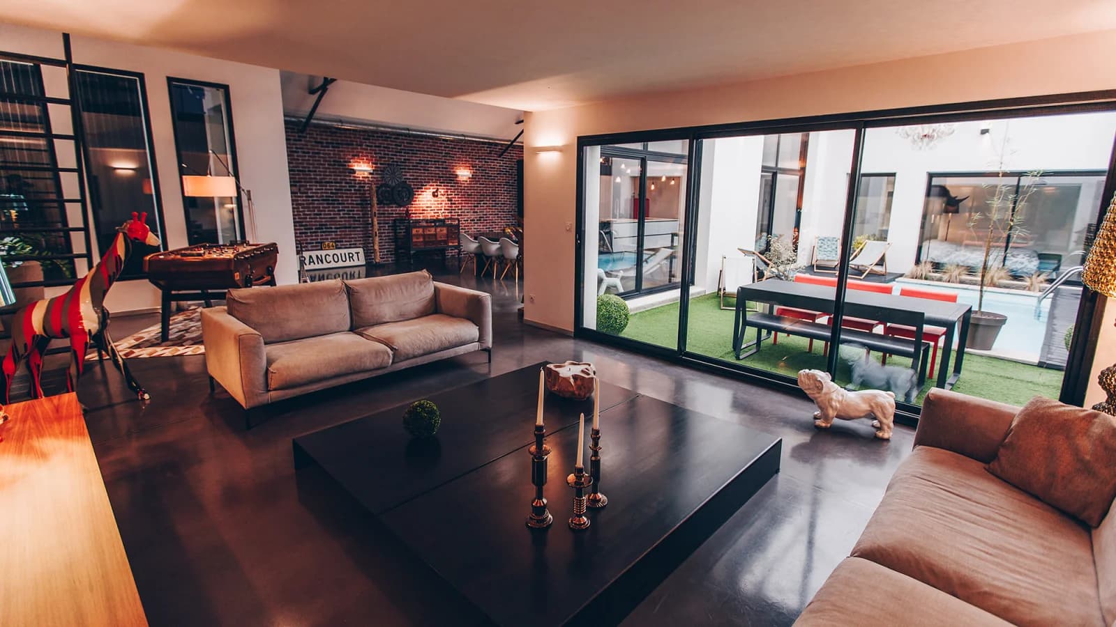 Living room in Le Mans loft - 1