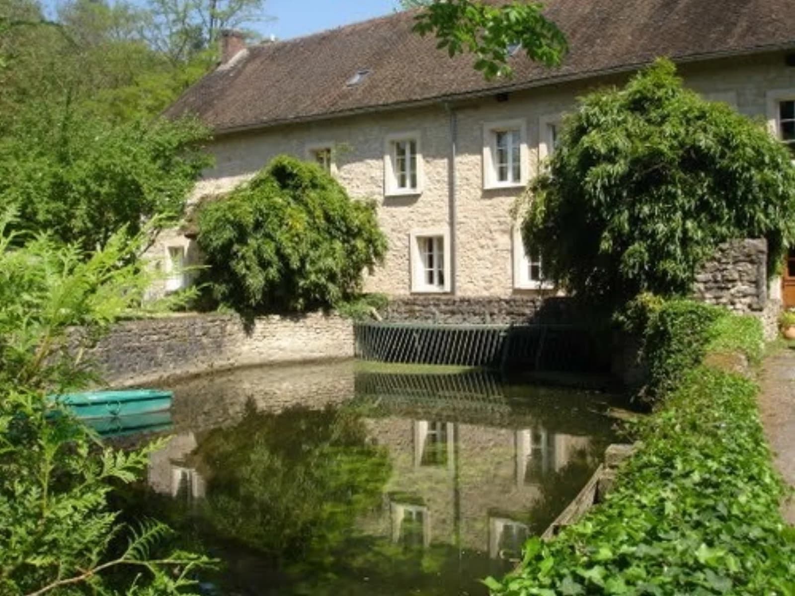 Moulin de charme à 1h de Paris, offrant 10 chambres